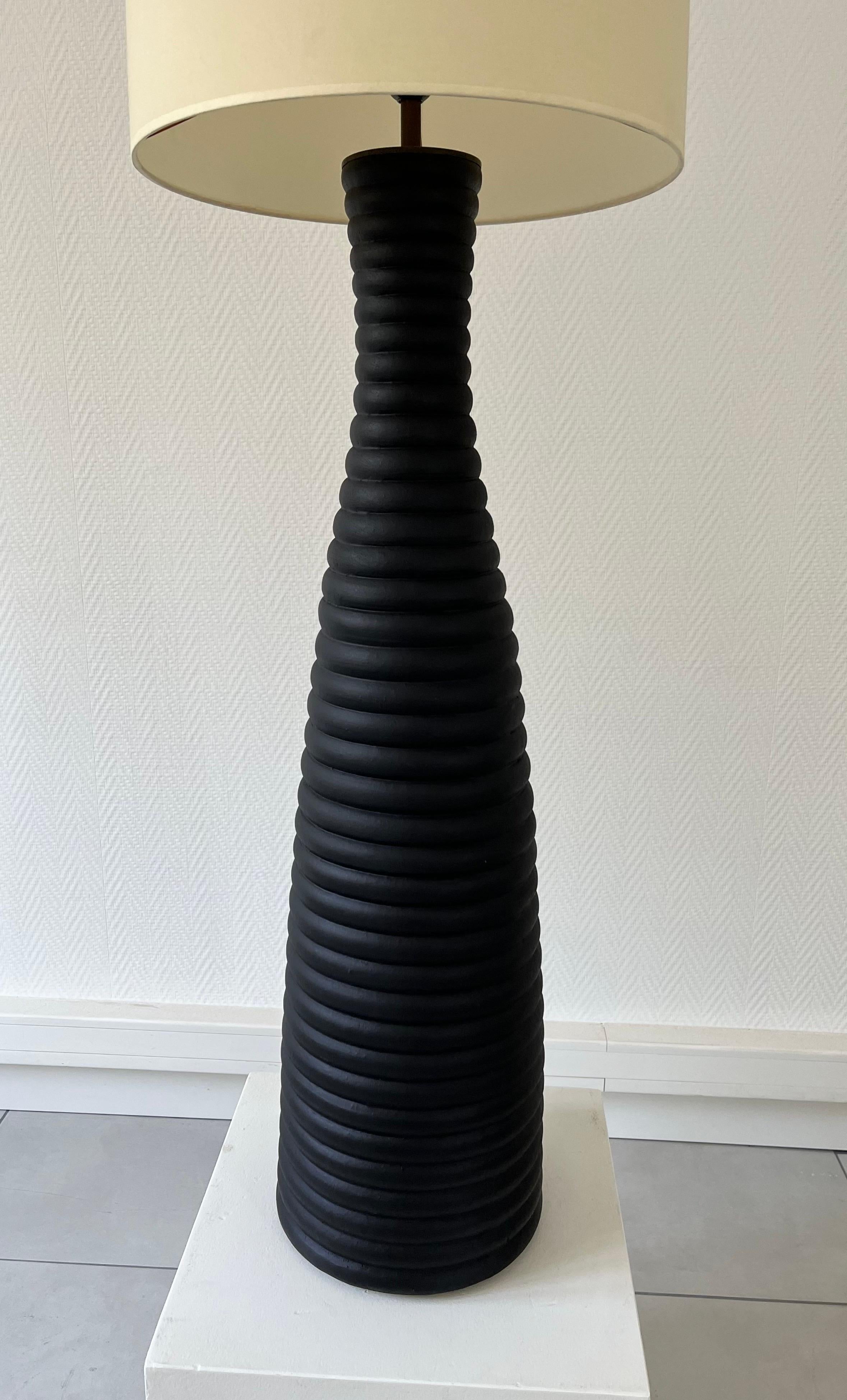 20th Century 20th century table lamp / standing lamp in black ceramic For Sale