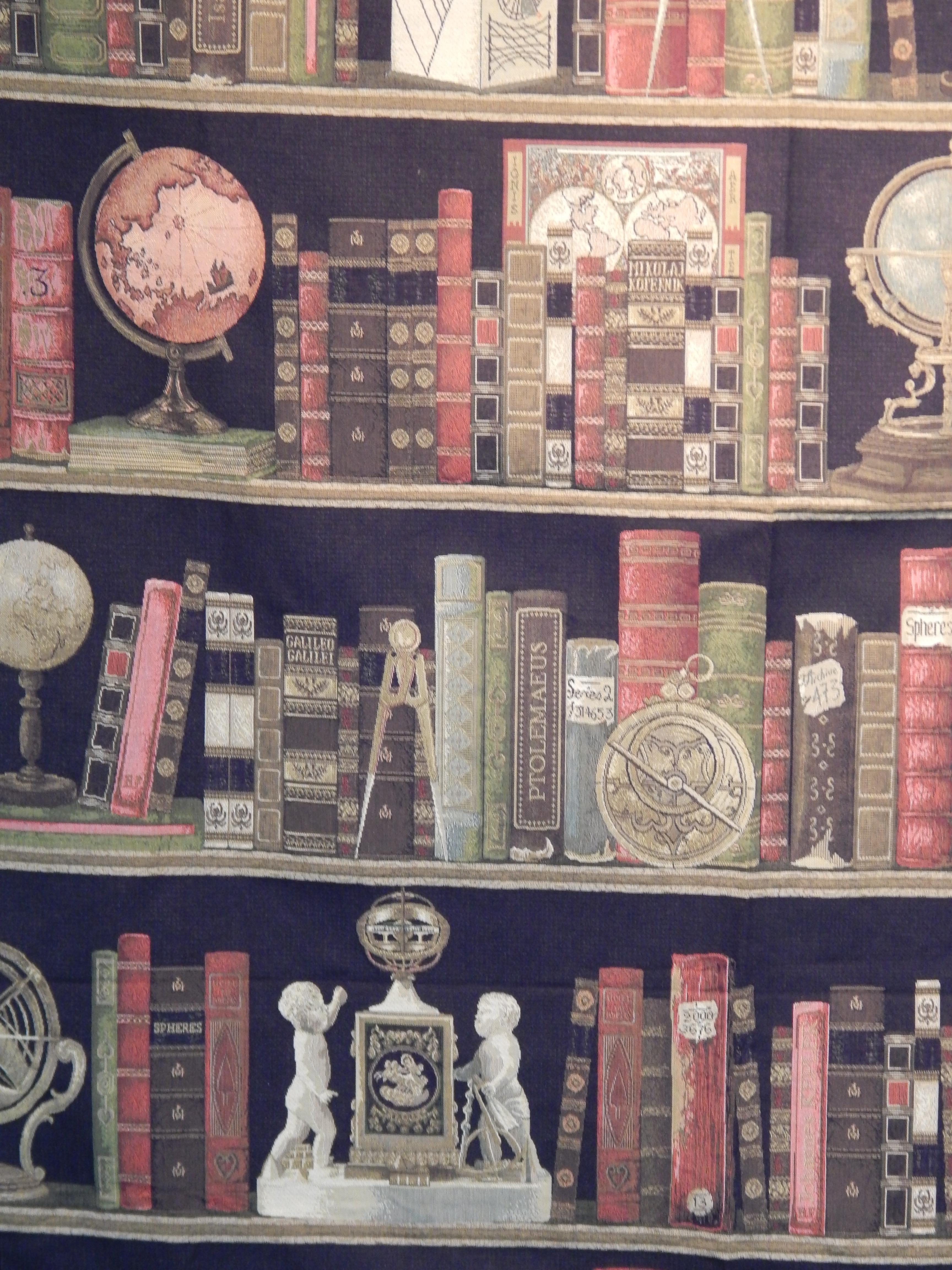 20th Century Tapestry with Globes, Hourglasses, Clocks and Booksh (Belgisch) im Angebot