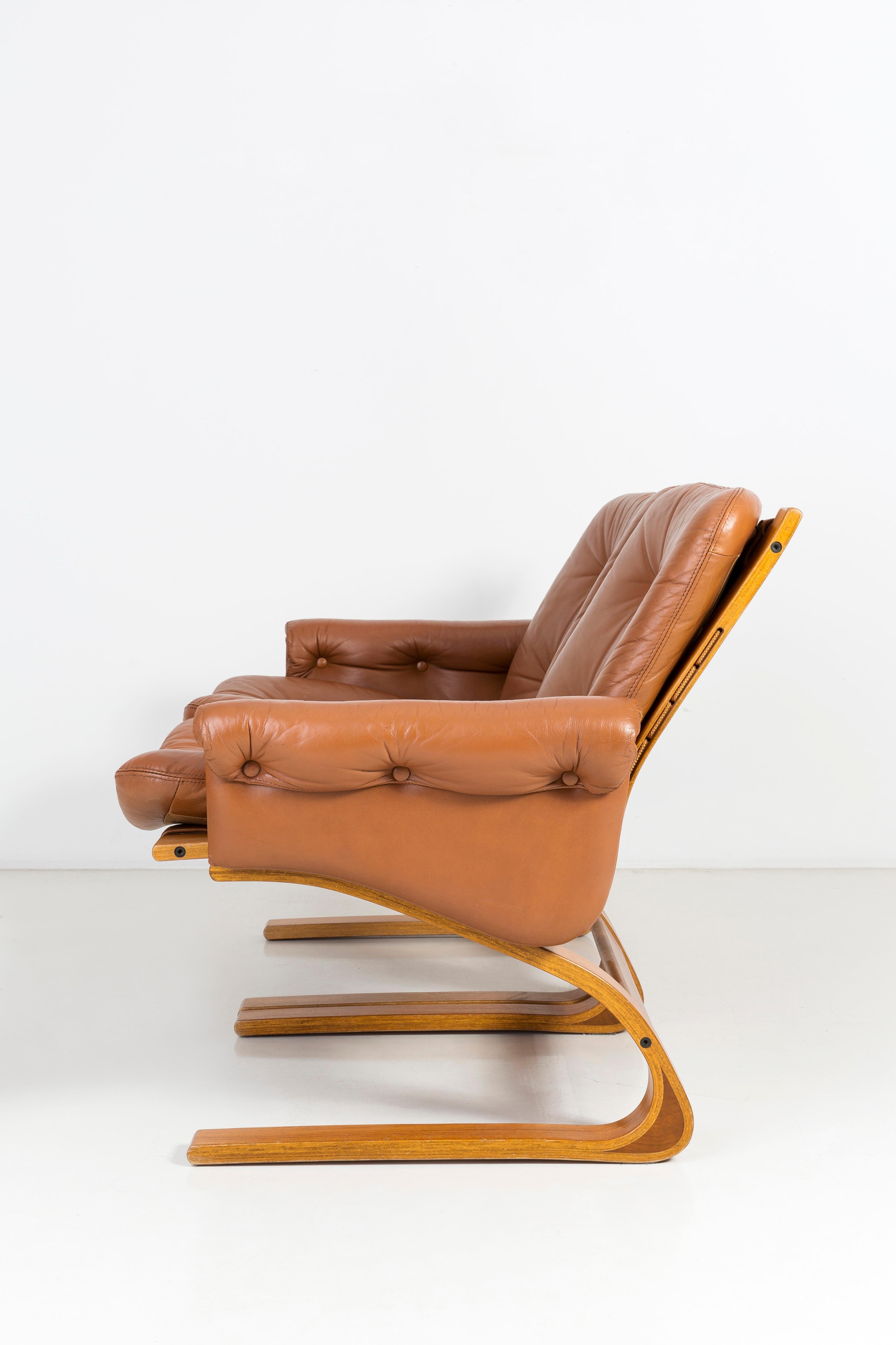 Mid-Century Modern 20th Century Teak Wood Kengu Sofa, Elsa & Nordahl Solheim for Rybo Rykken, 1970s For Sale