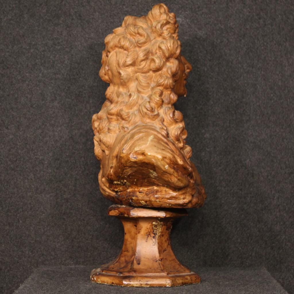 Buste d'un noble en terre cuite du 20ème siècle avec une sculpture française en forme de griffe, 1950  2