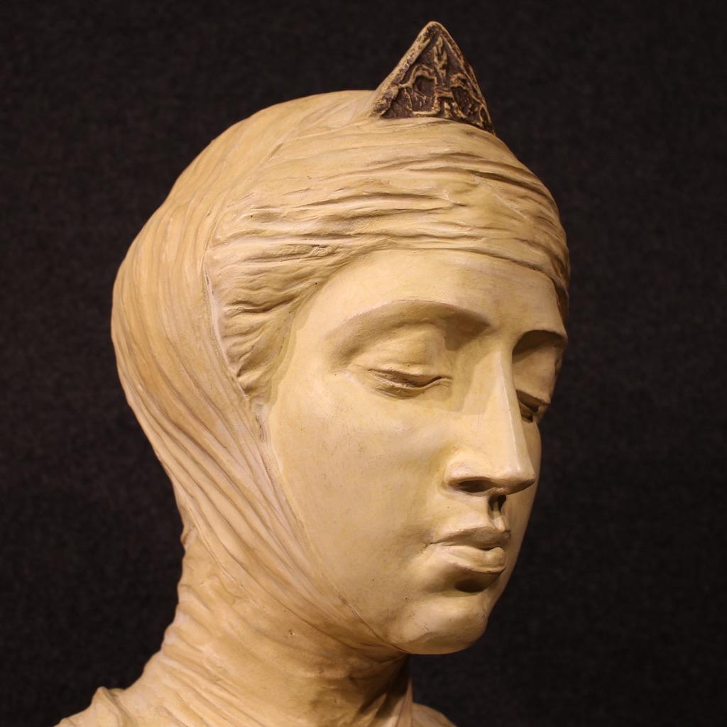 sculpture italienne en terre cuite du 20e siècle Beatrice Portinari, 1920 en vente 4