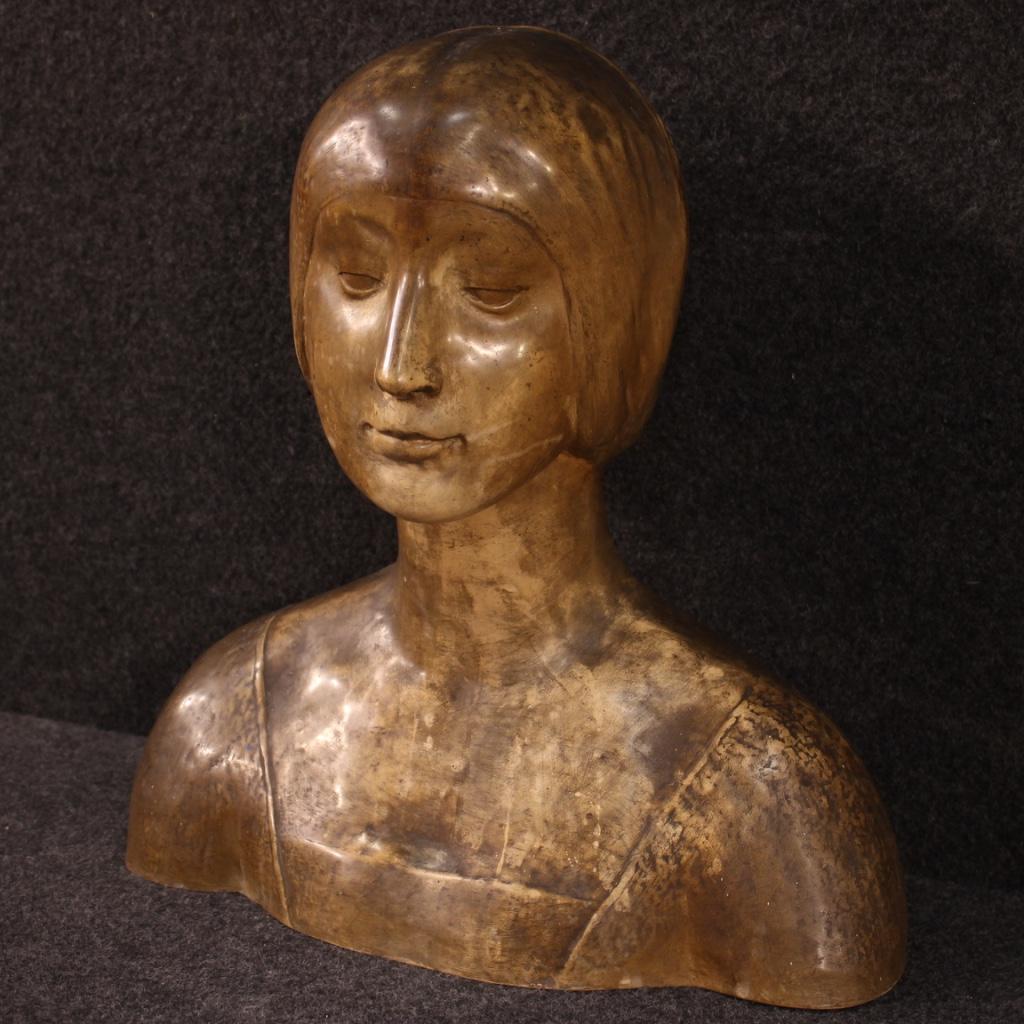 20th Century Terracotta Italian Sculpture Bust of Woman, 1950 In Good Condition In Vicoforte, Piedmont