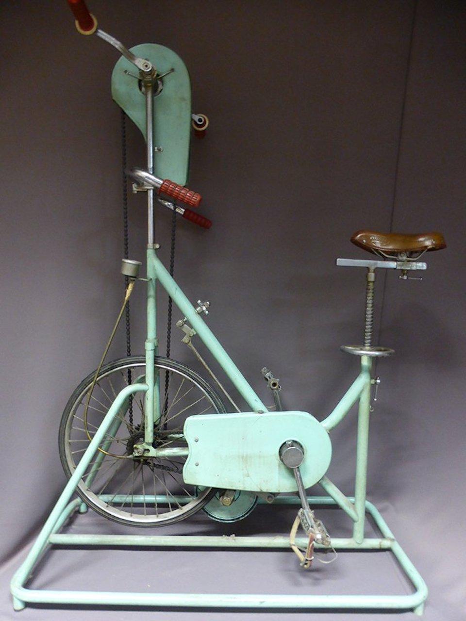 20th Century Thiret French Vintage Training Bike, 1950s 3