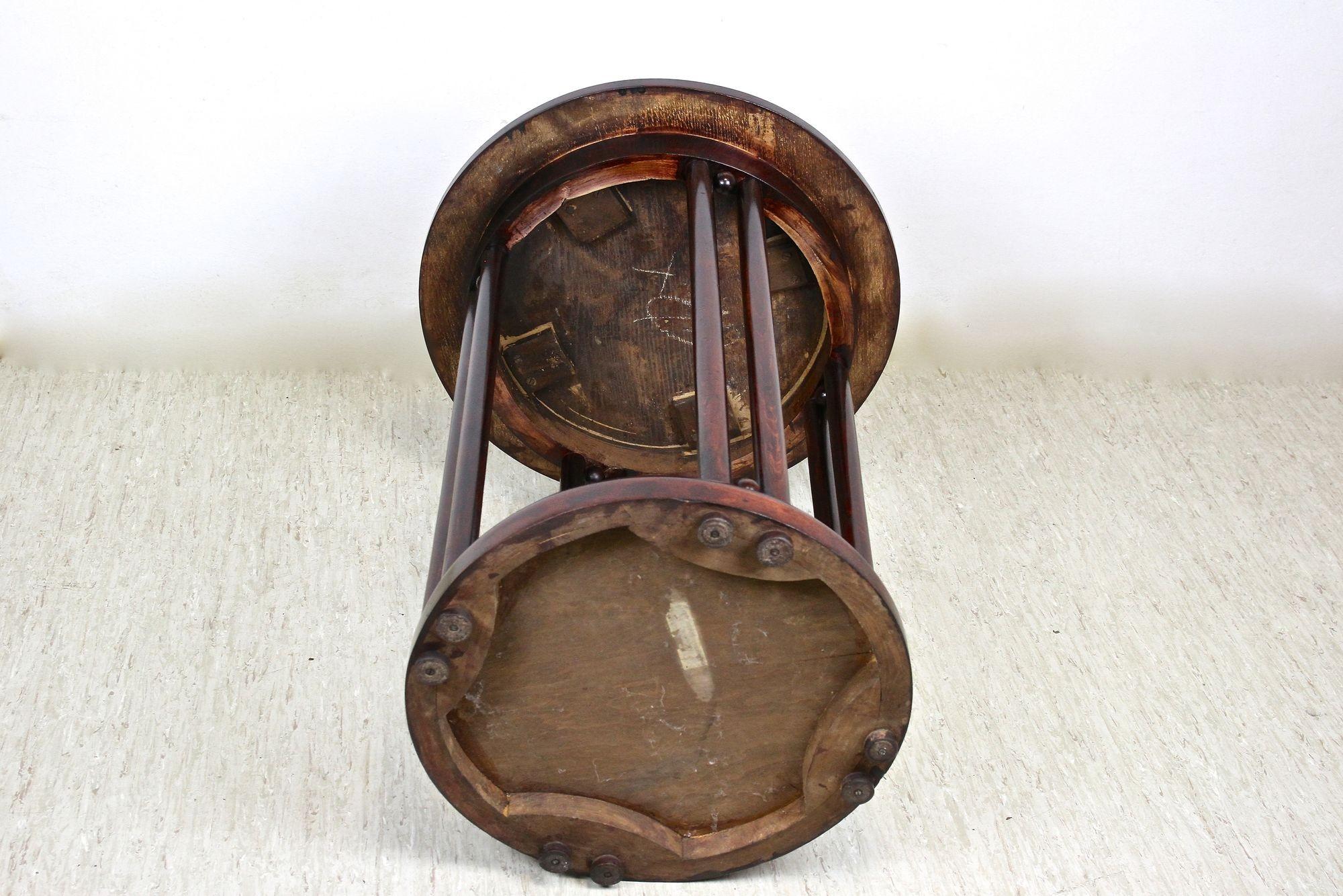 Table d'appoint Thonet du 20e siècle 