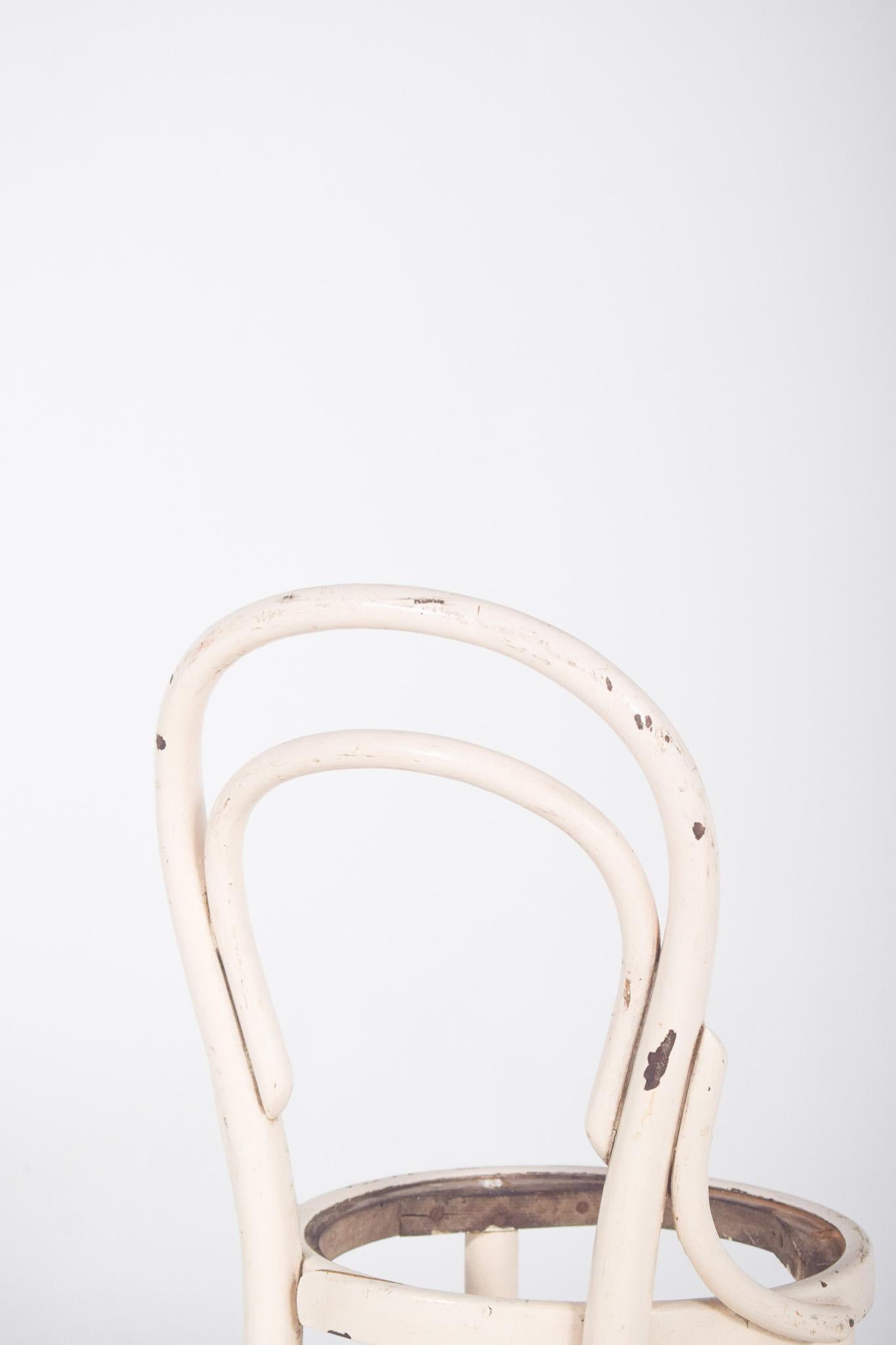 20th Century Thonet-Style Chair Painted White For Sale 2