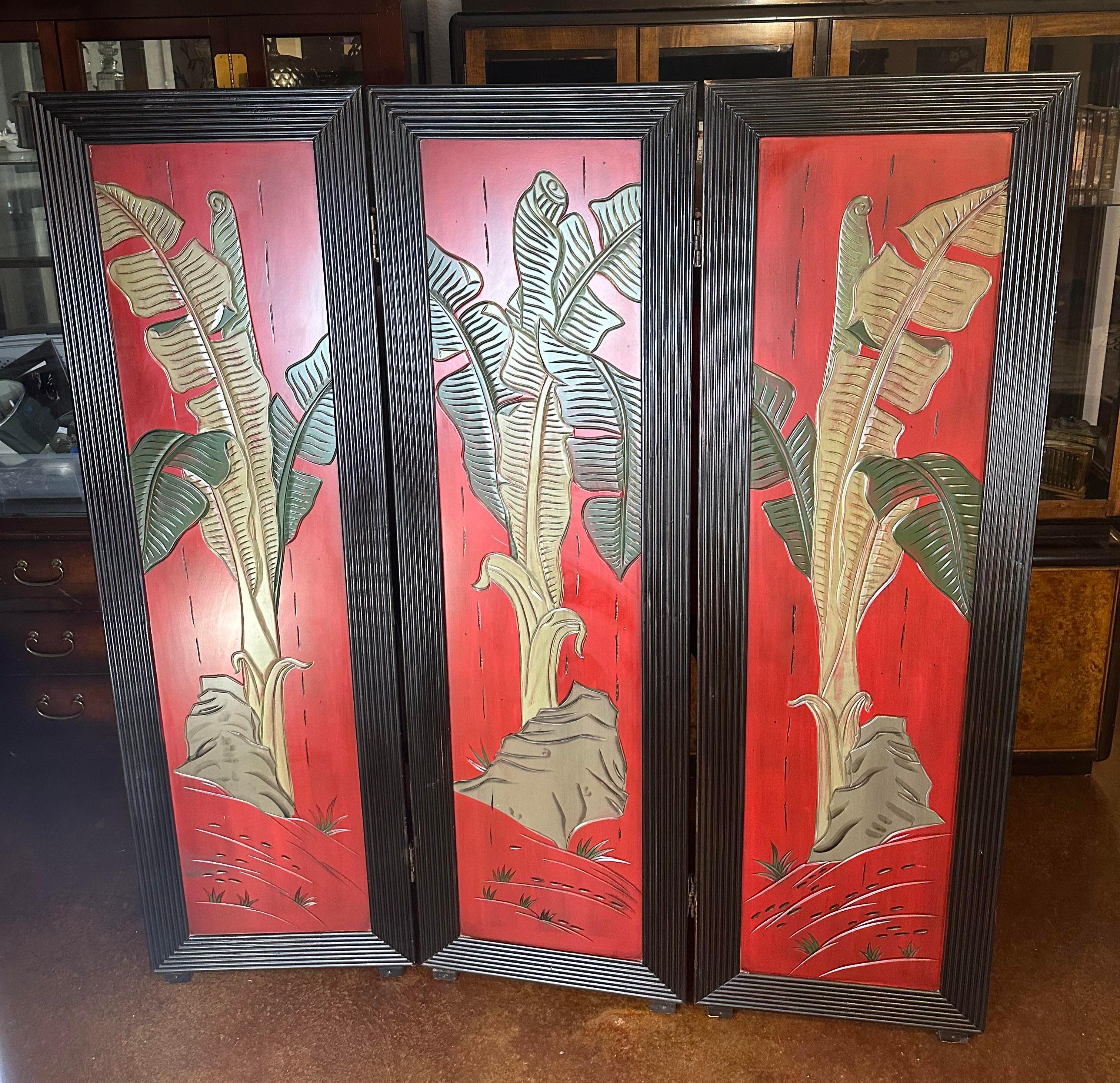 20th Century Three-Panel Asian Screen in Red with Palm Leaf Accent For Sale 3