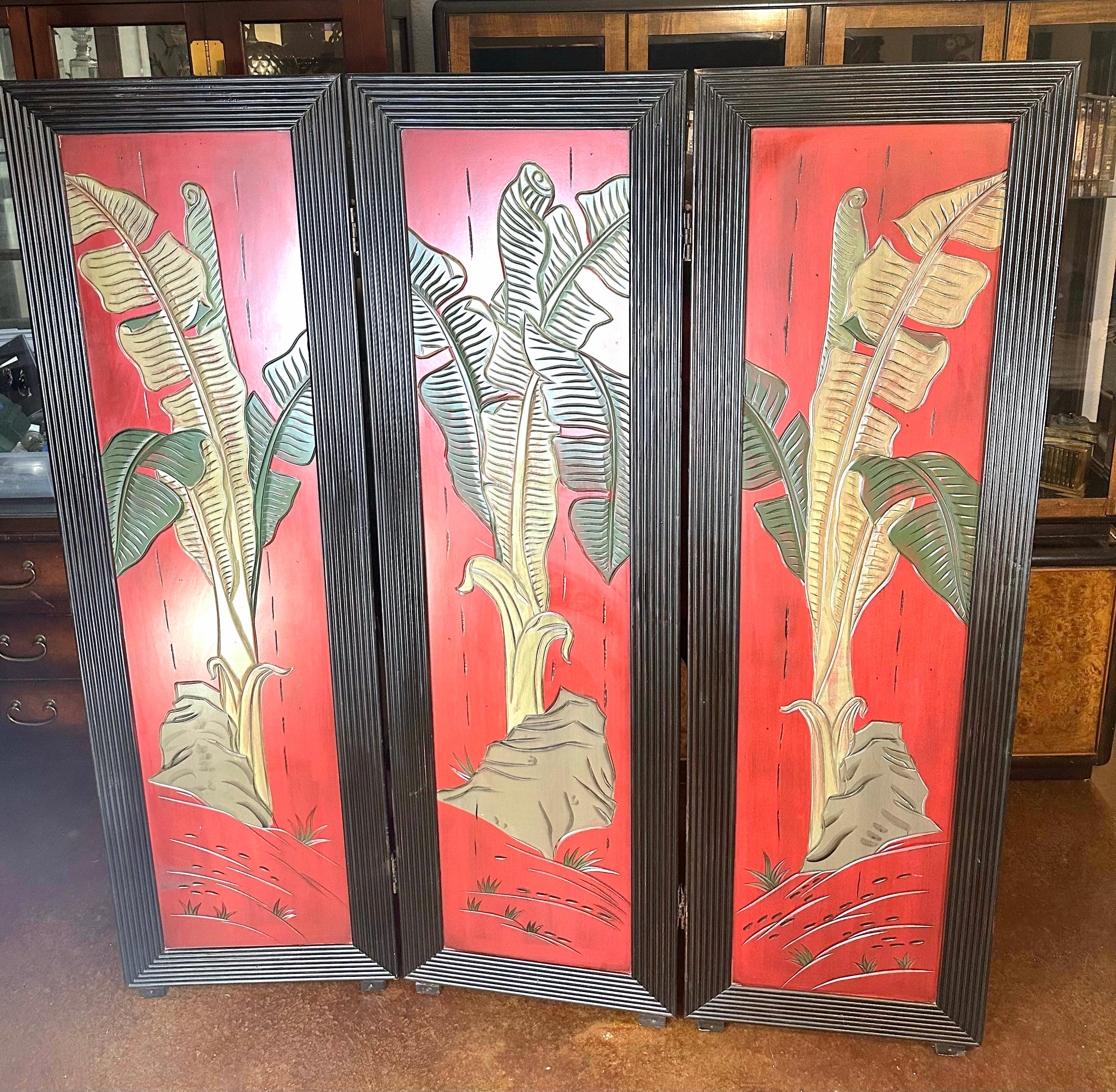20th Century Three-Panel Asian Screen in Red with Palm Leaf Accent For Sale 7