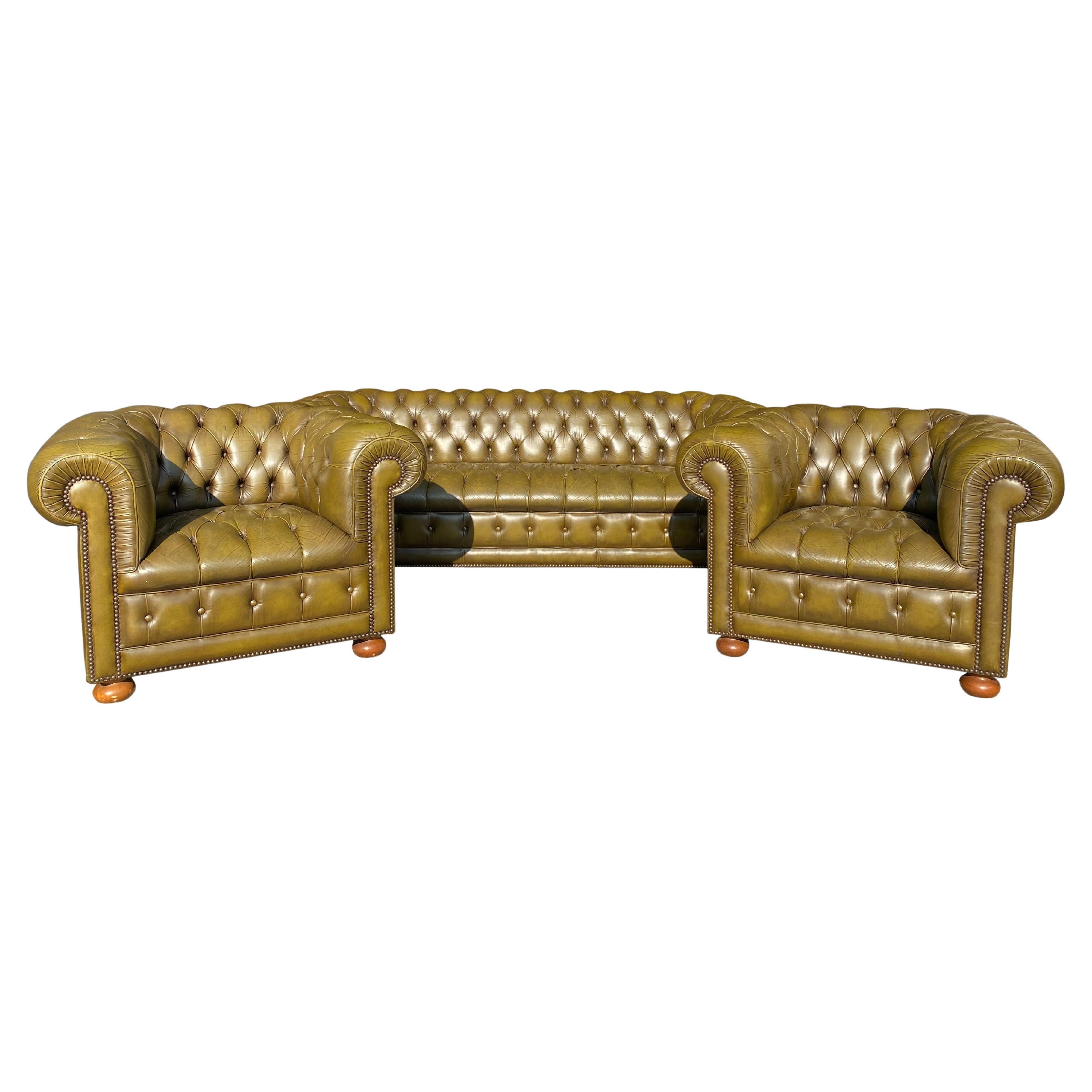 20th Century Three Piece Green Leather Chesterfield Suite For Sale