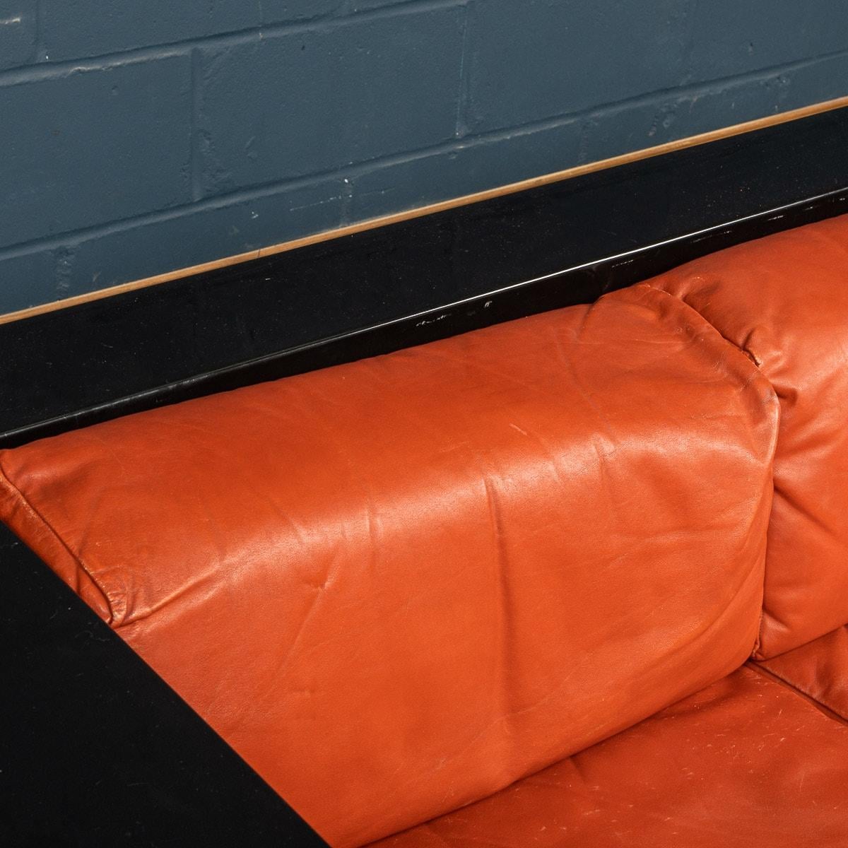 20th Century Three-Seater Sofa by Lella and Massimo Vignelli for Poltronova For Sale 5