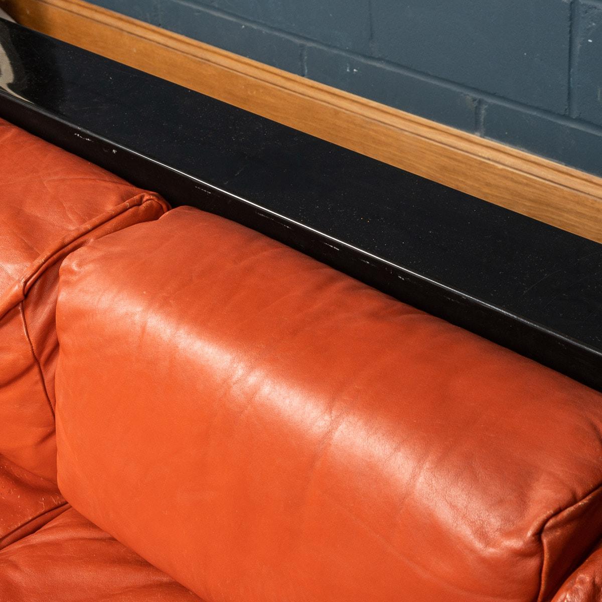 20th Century Three-Seater Sofa by Lella and Massimo Vignelli for Poltronova For Sale 9