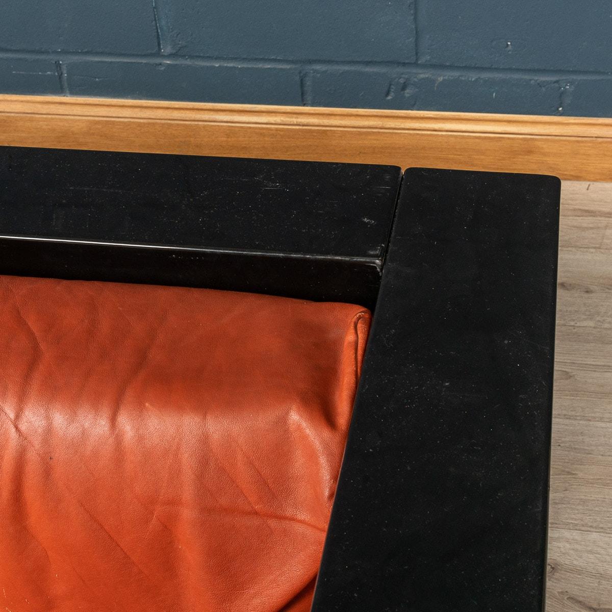 20th Century Three-Seater Sofa by Lella and Massimo Vignelli for Poltronova For Sale 10