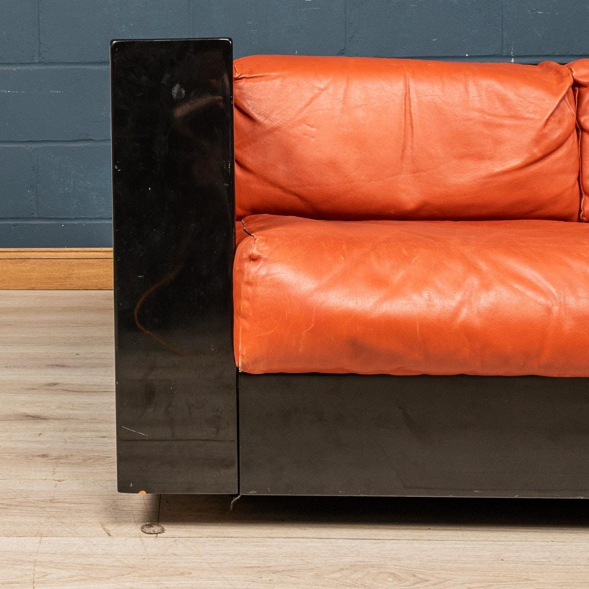 20th Century Three-Seater Sofa by Lella and Massimo Vignelli for Poltronova For Sale 13