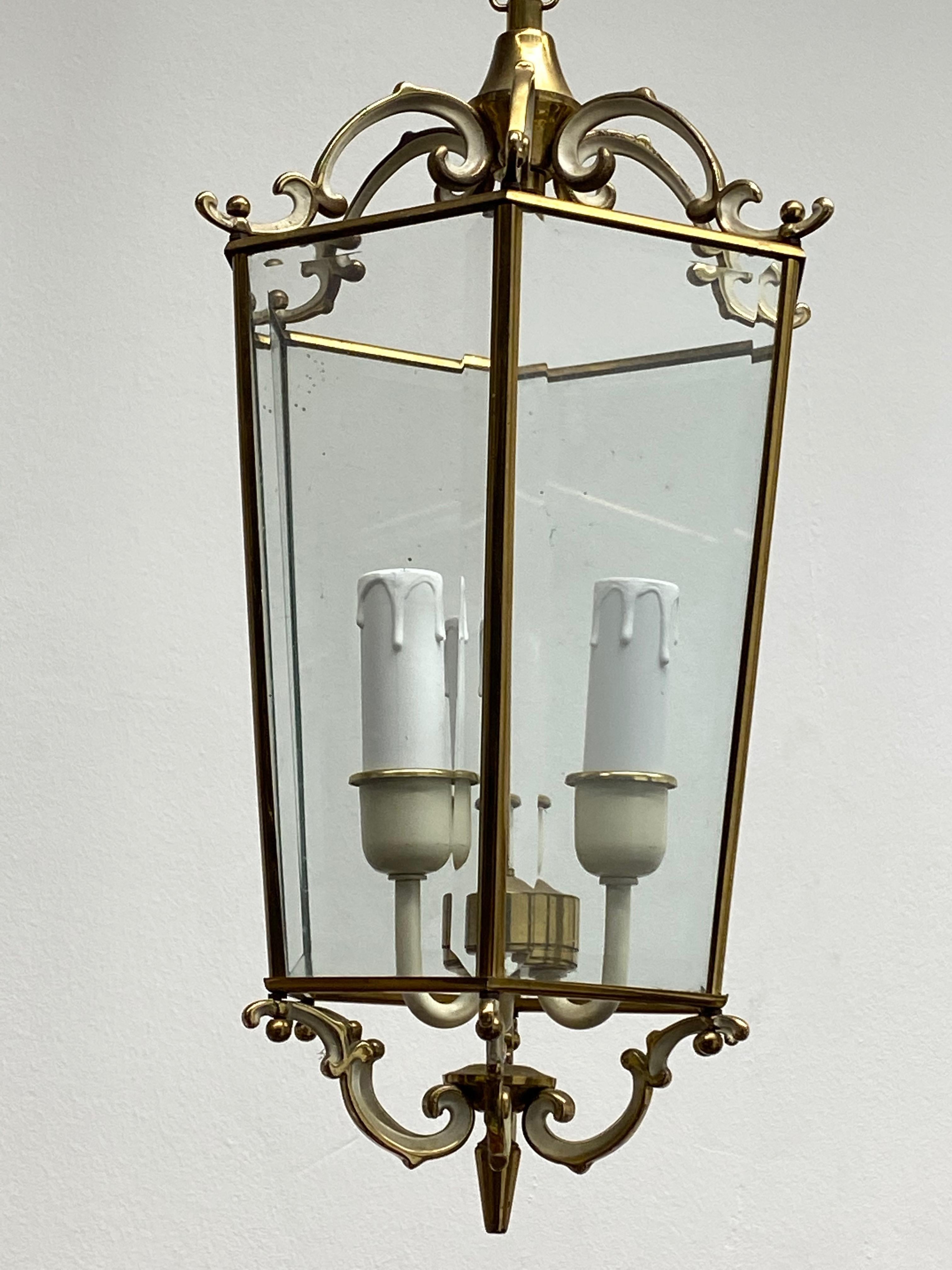 20th Century Tole Style 3-Light Hanging Lantern Light, German, 1960s In Good Condition For Sale In Nuernberg, DE