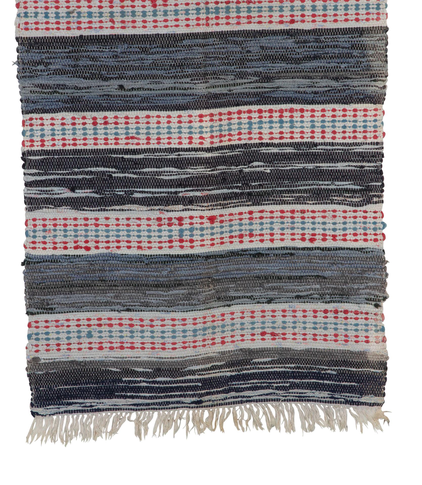 Alfombra sueca vintage de rayas gruesas azules, negras y rojas, de algodón.   Alrededor de 1950.   Bolsa 11 / Alfombra 104