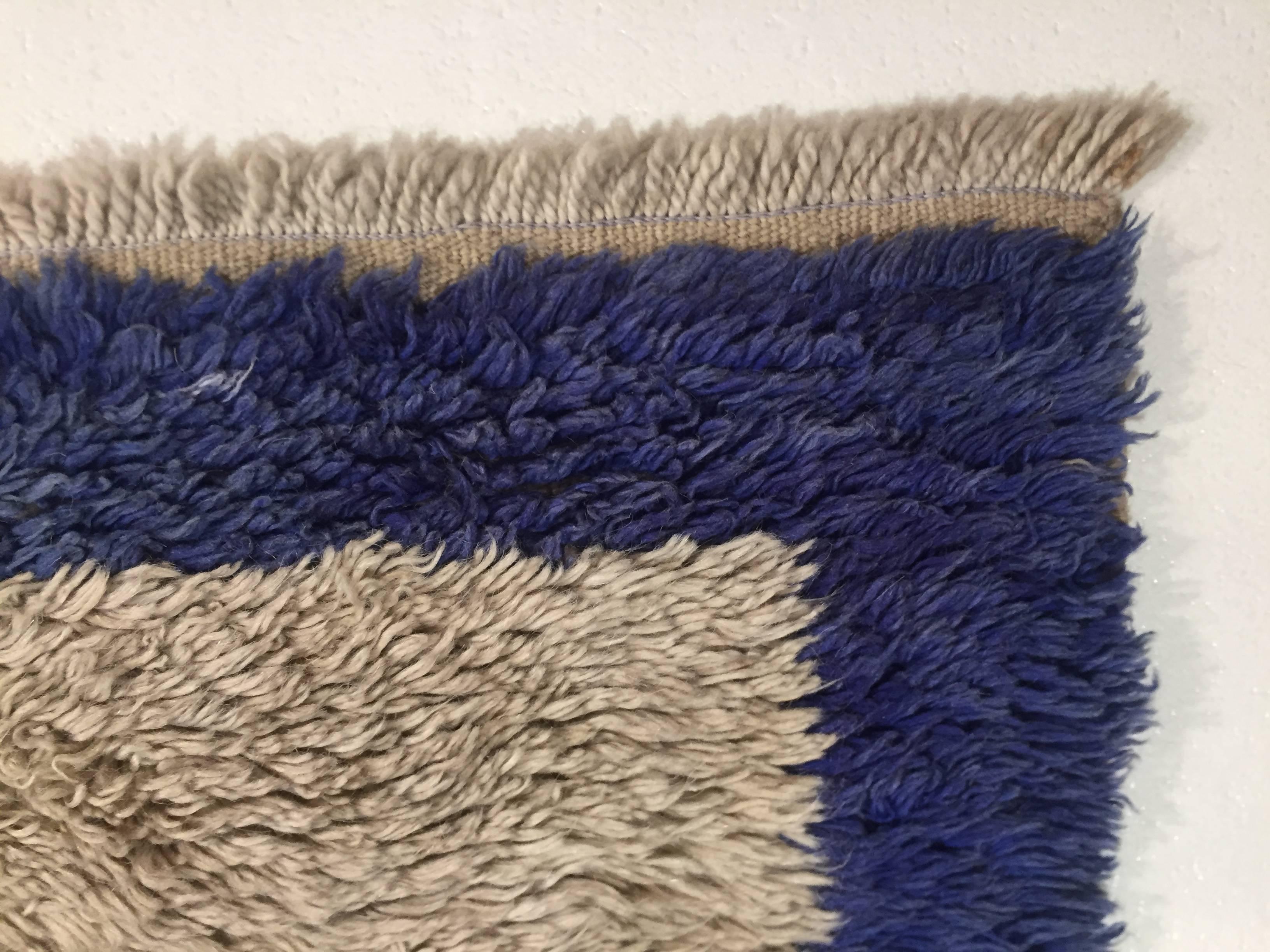 Alfombra Tulu del Siglo XX Anudada a Mano de Lana Diseño Geométrico Gris y Cobalto en Bueno estado para la venta en Firenze, IT