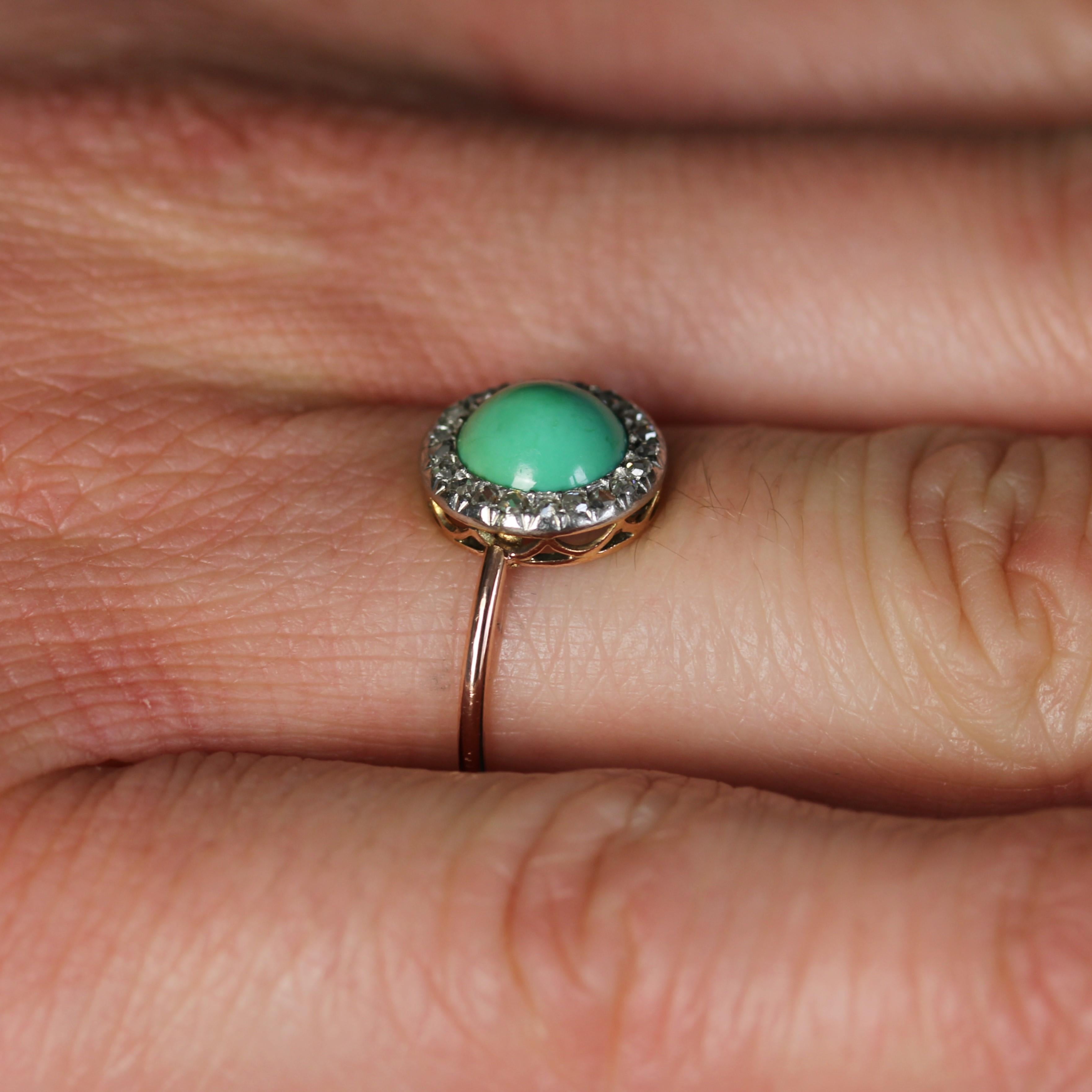 20th Century Turquoise Diamonds 18 Karat Rose Gold Round in Shape Ring For Sale 6