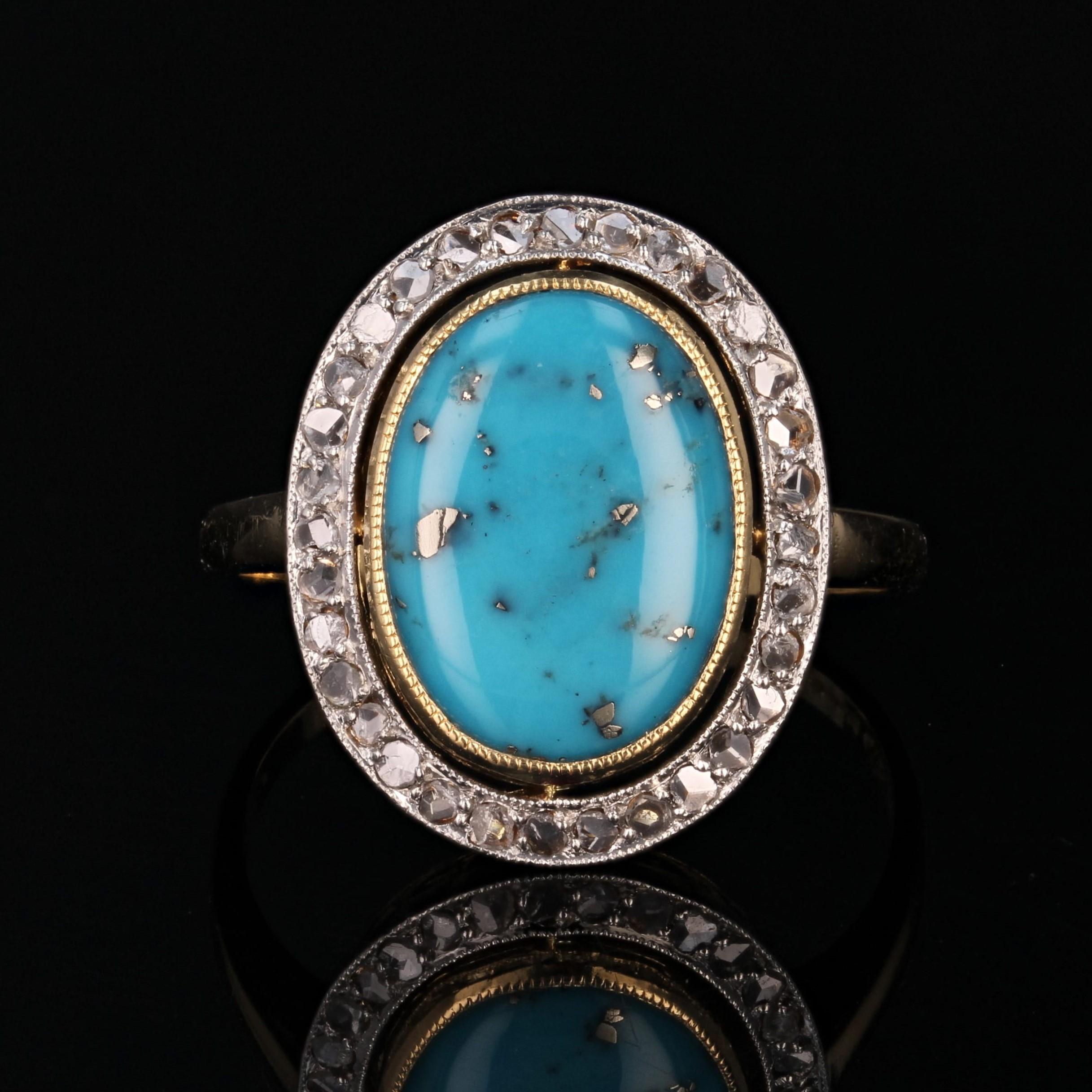Belle Époque 20e siècle Bague ovale en or 18 carats et platine avec turquoise et diamants en pyrite en vente