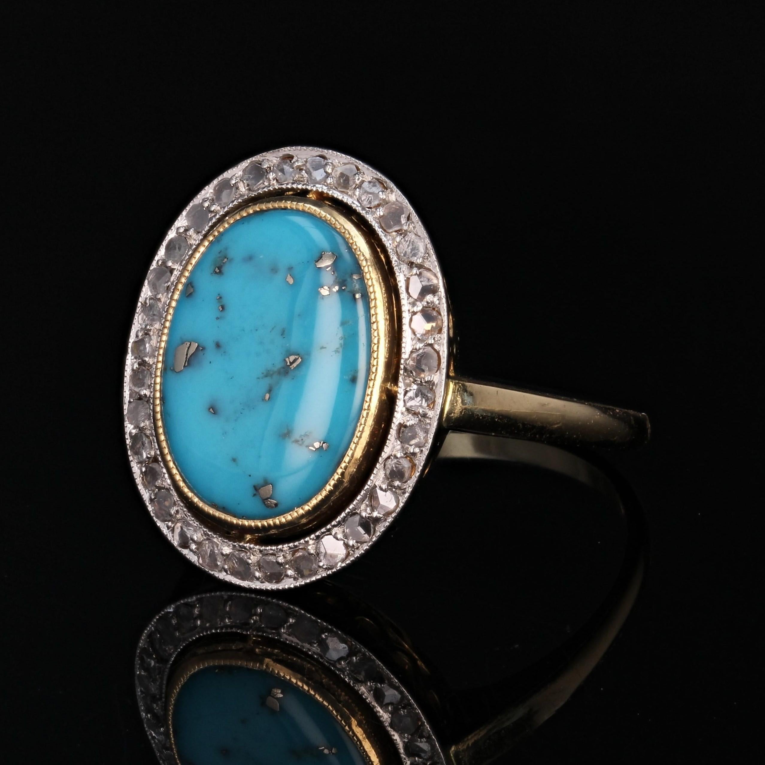 20e siècle Bague ovale en or 18 carats et platine avec turquoise et diamants en pyrite Excellent état - En vente à Poitiers, FR