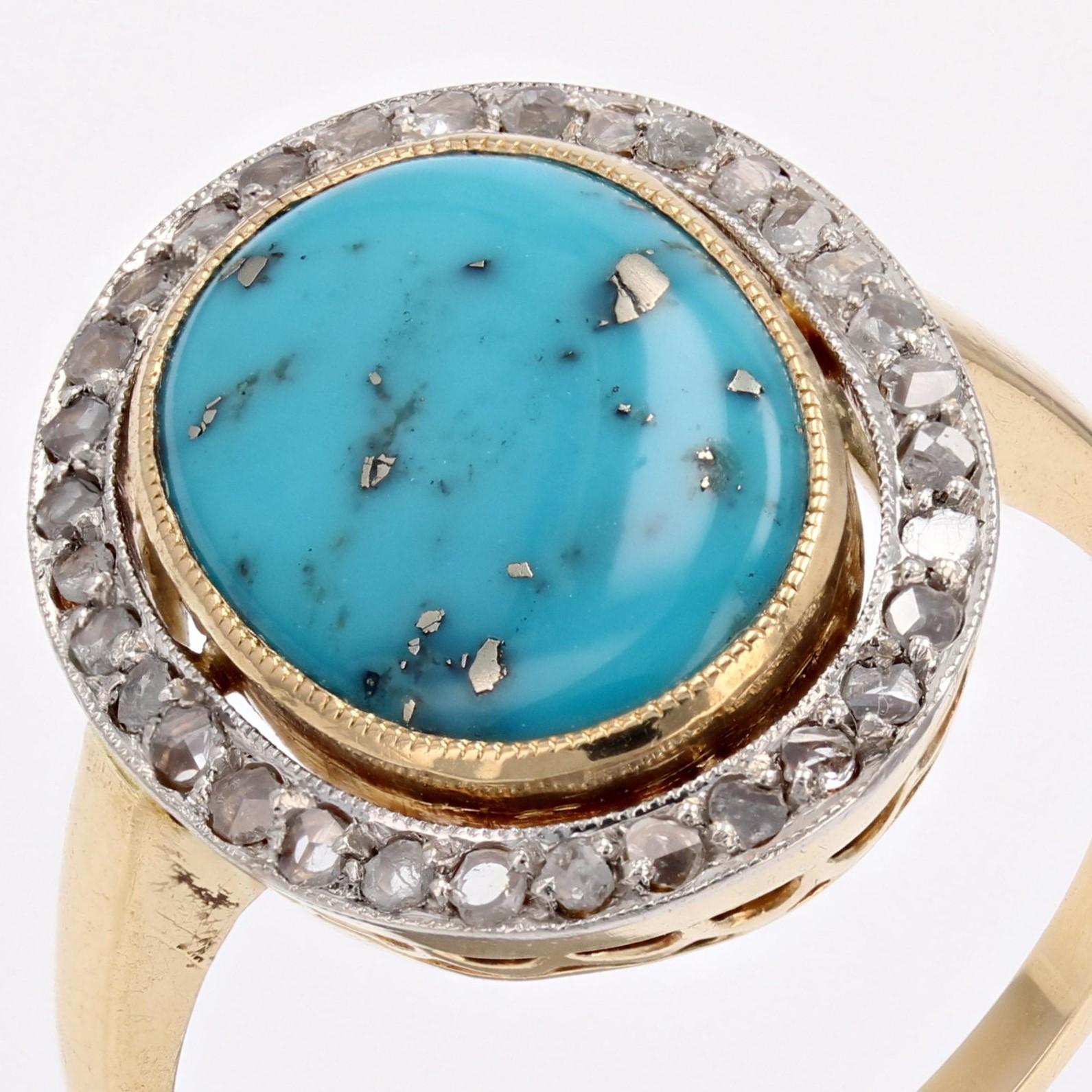 20e siècle Bague ovale en or 18 carats et platine avec turquoise et diamants en pyrite en vente 2