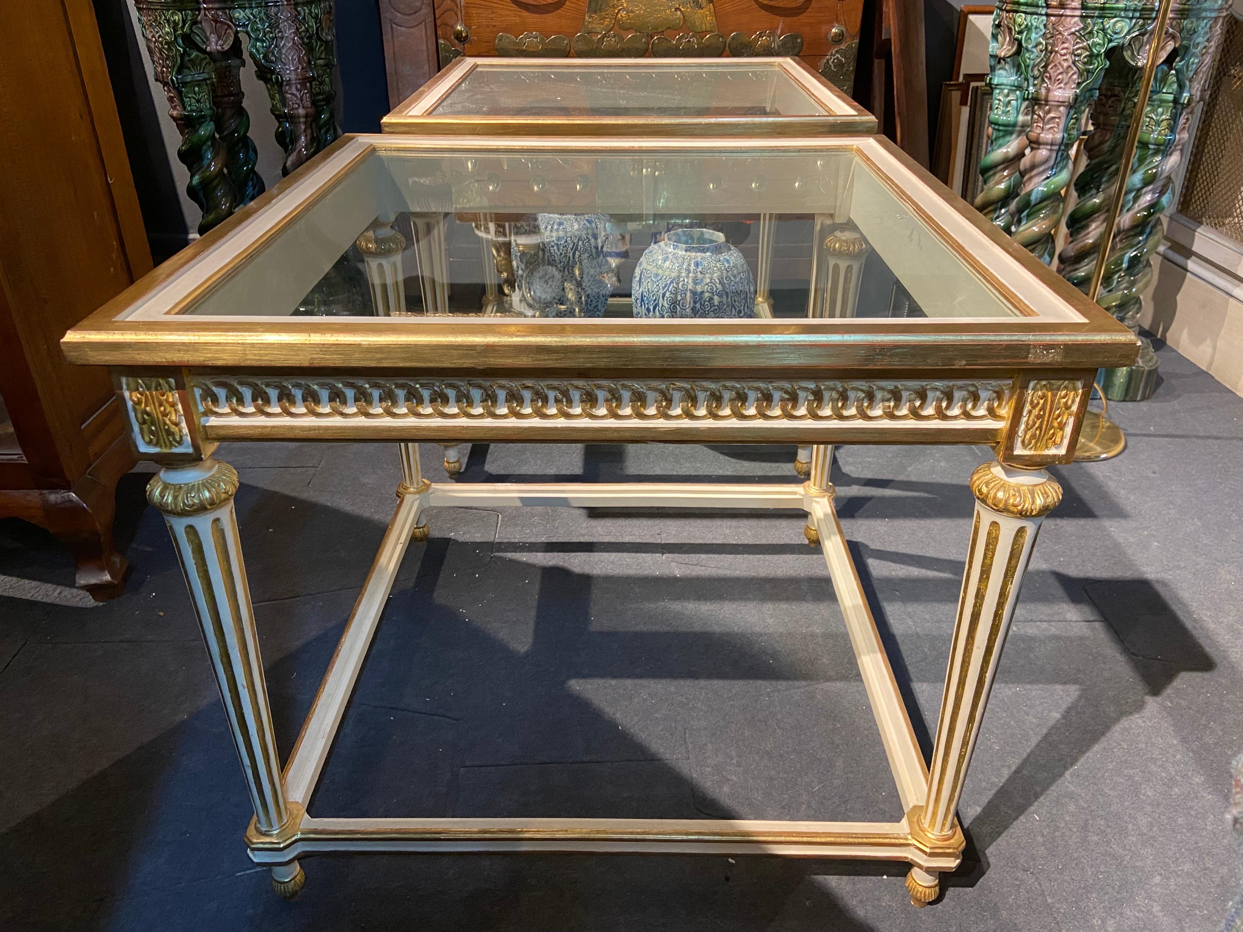 20th Century Two French Square Sofa Tables in Giltwood in Louis XVI Style In Good Condition For Sale In Sofia, BG