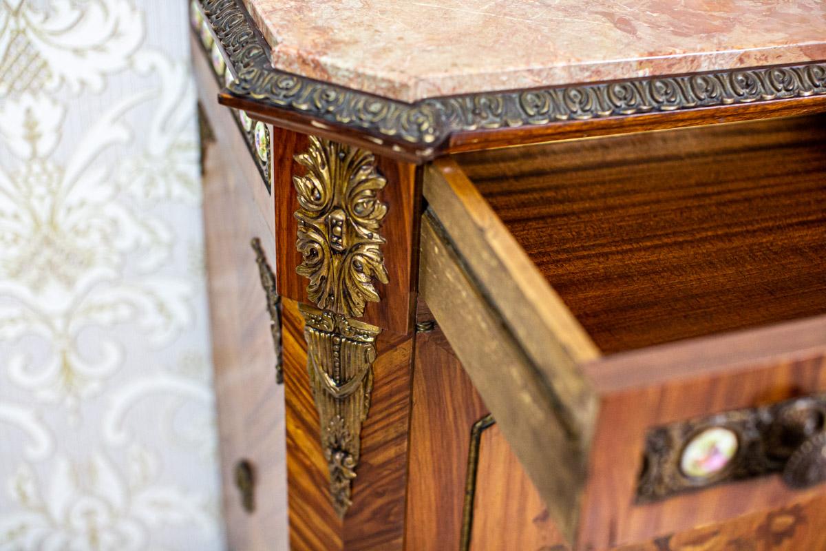 Brass 20th-Century Richly Inlaid Two-Leaf Cabinet with Marble Top For Sale