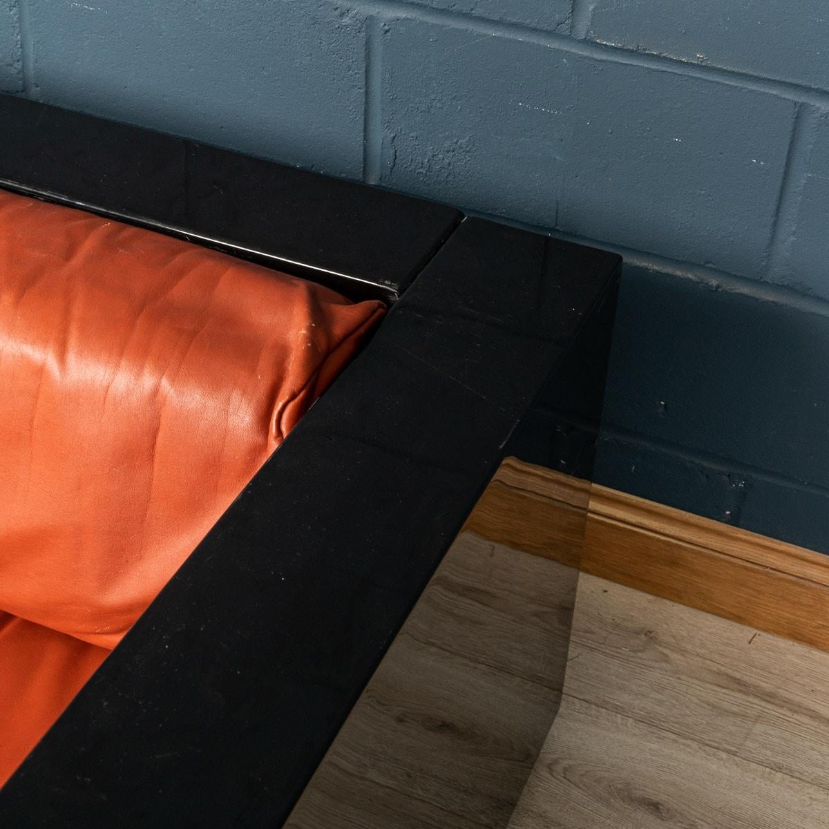 Zweisitzer-Sofa des 20. Jahrhunderts von Lella und Massimo Vignelli für Poltronova im Angebot 5