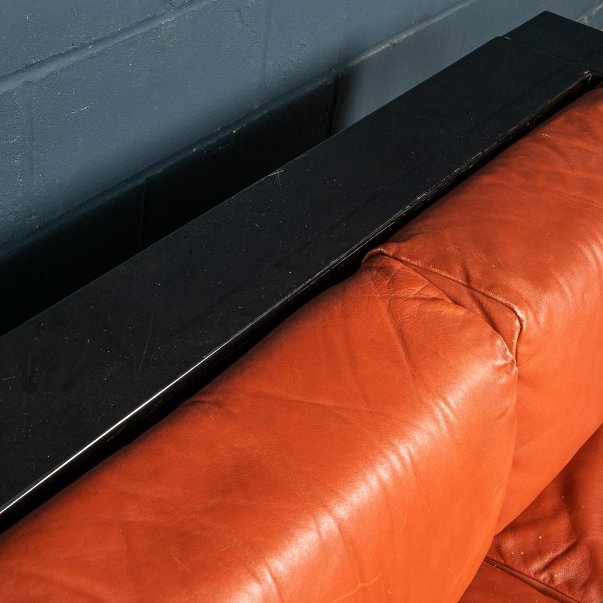 20th Century Two-Seater Sofa by Lella and Massimo Vignelli for Poltronova For Sale 5