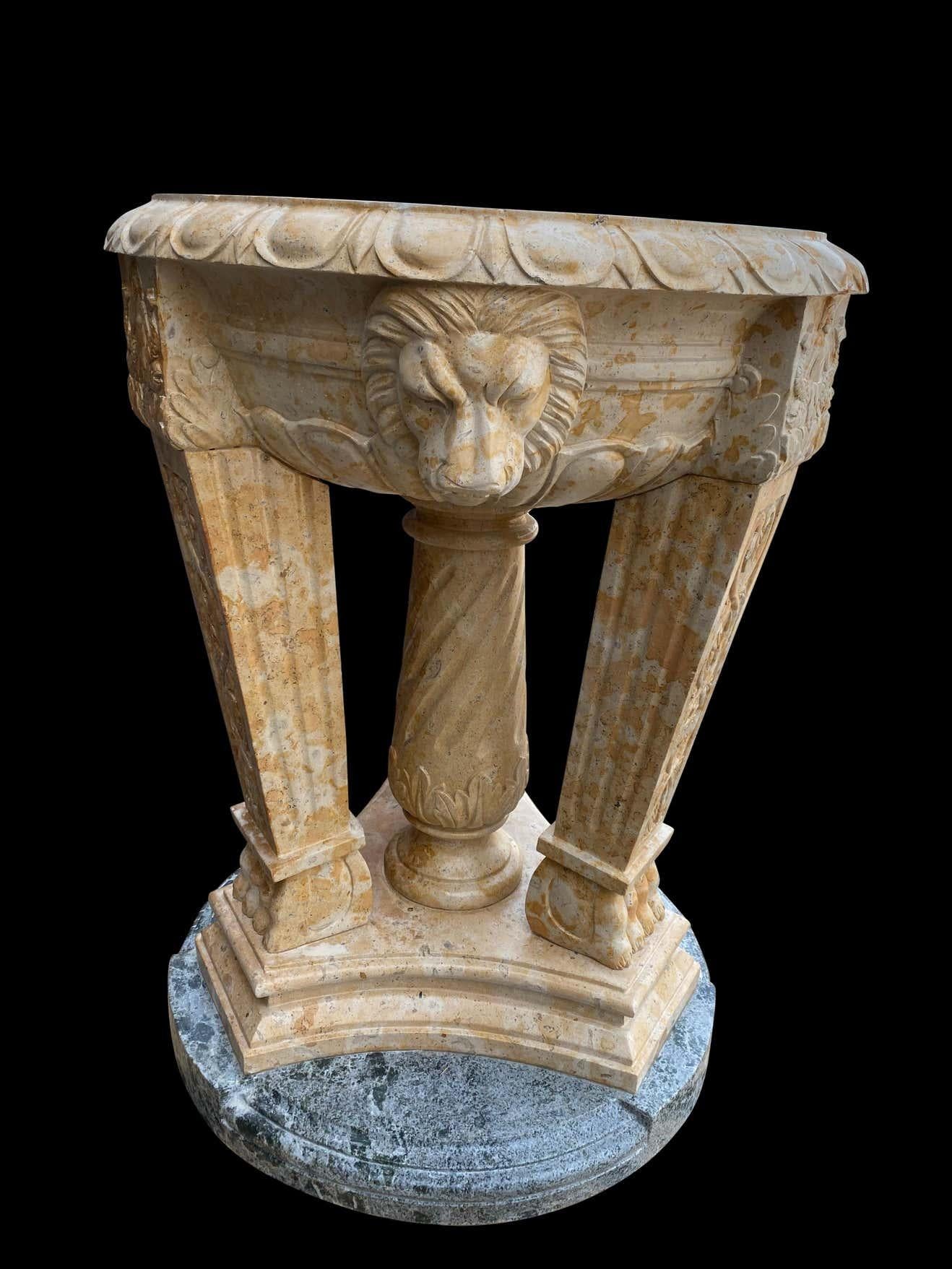 20th Century Two Toned Marble Planter/Tazzer/Bird Bath For Sale 5