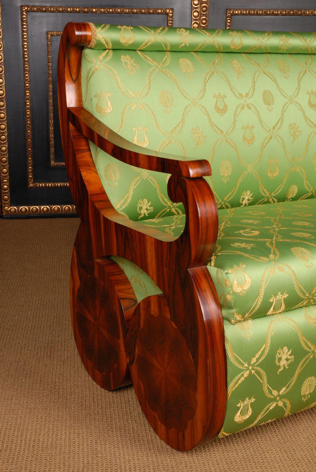 Einzigartiges Canape-Sofa im Empire-Biedermeier-Stil des 20. Jahrhunderts im Angebot 7