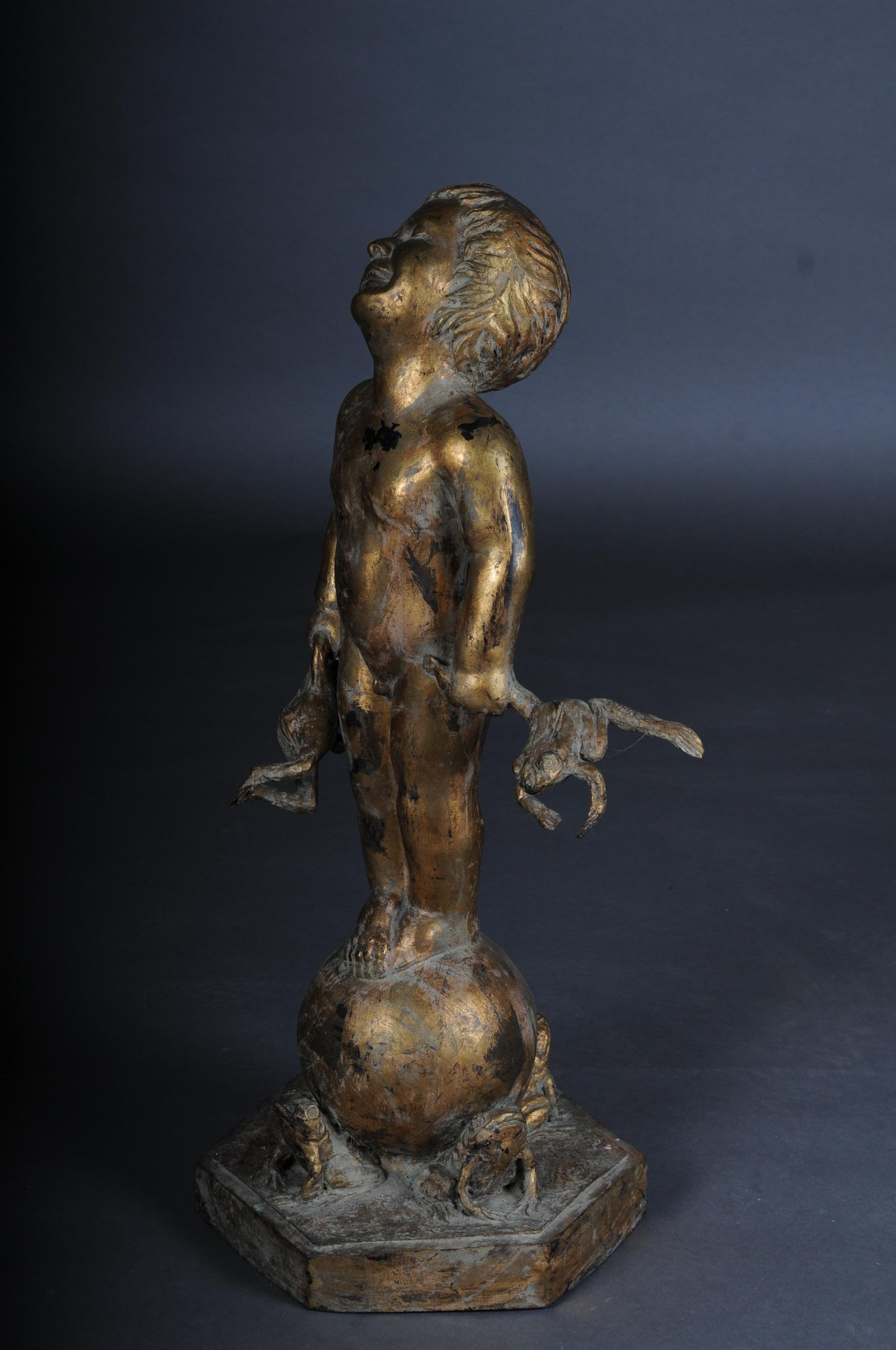 20th Century Unique sculpture of a putto with frogs, gold For Sale 12