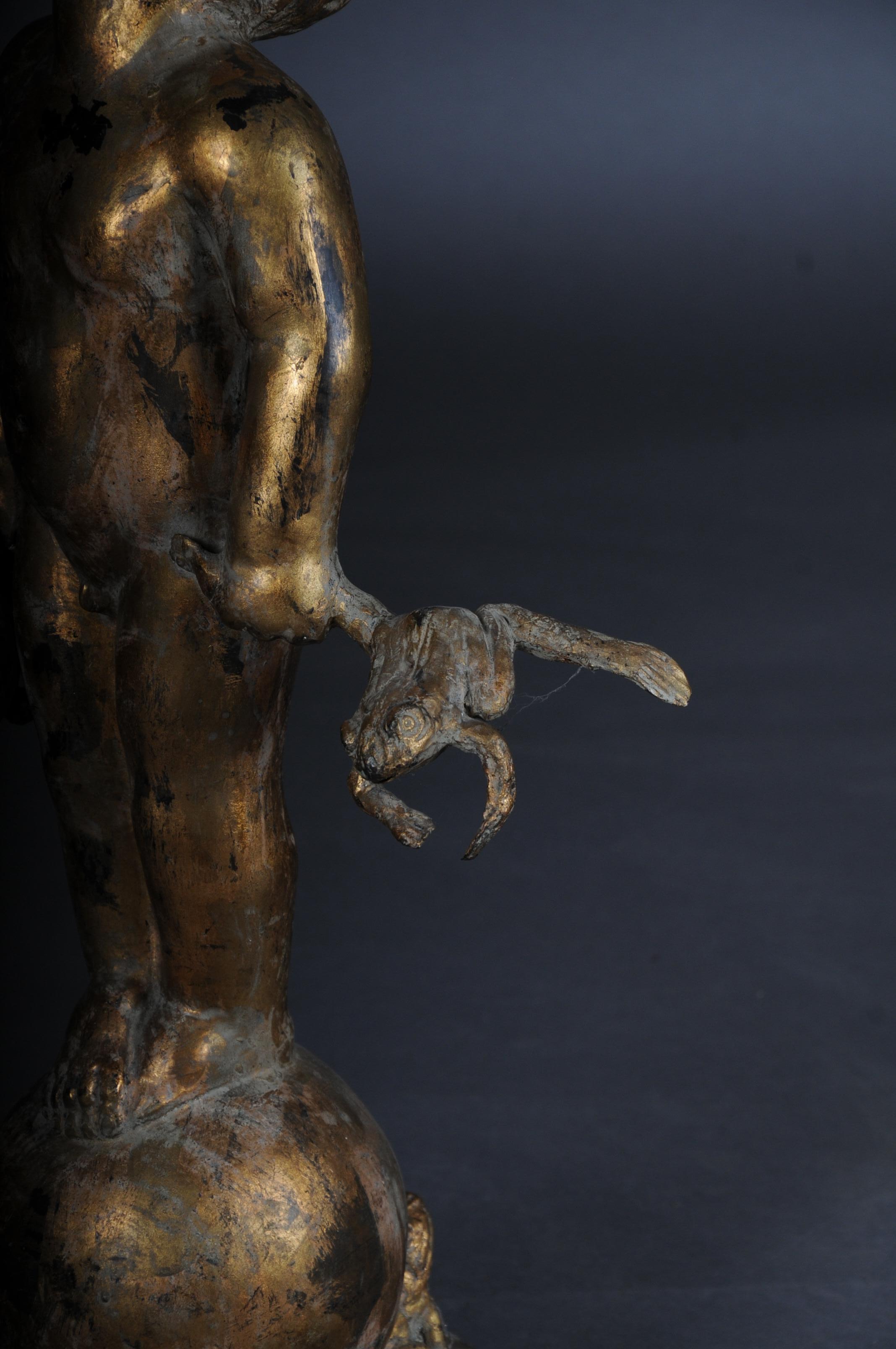 Sculpture unique du 20ème siècle d'un putto avec des grenouilles, or en vente 12