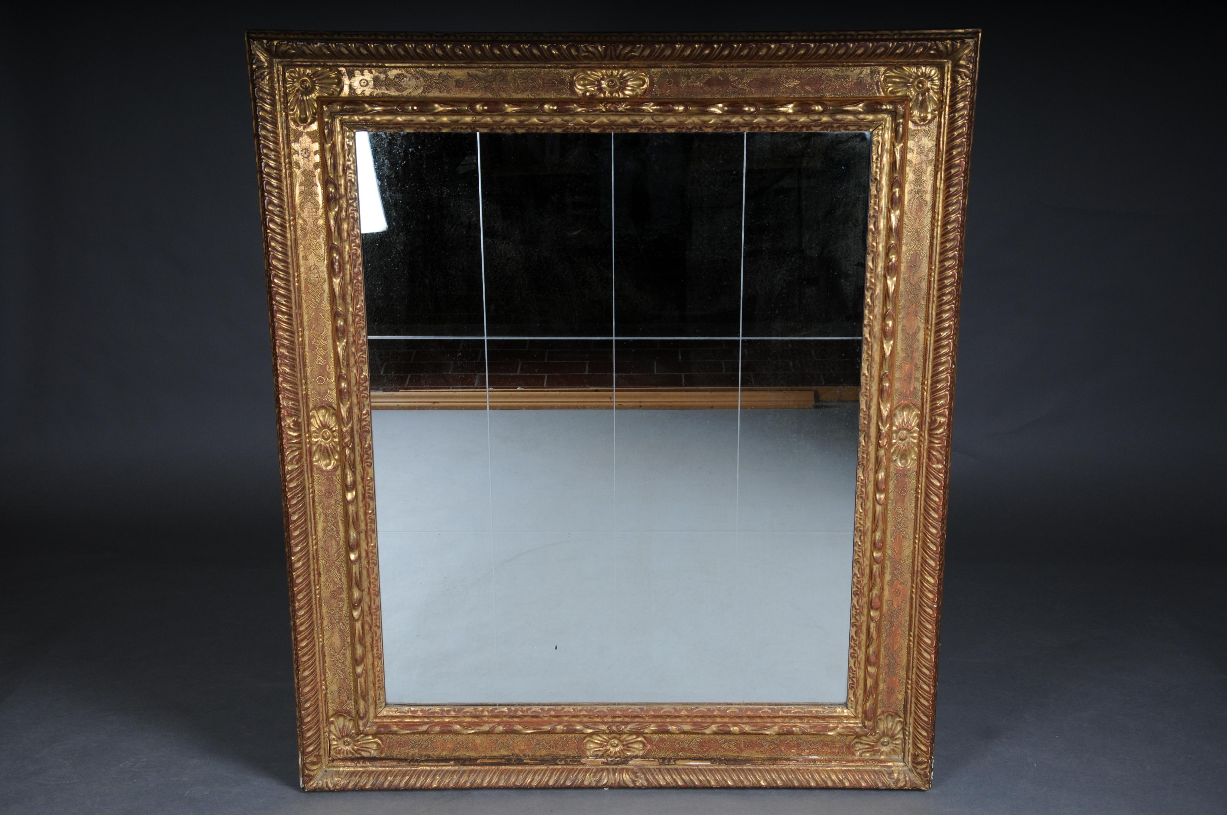20e siècle Miroir mural antique insolite, cadre doré en vente 7