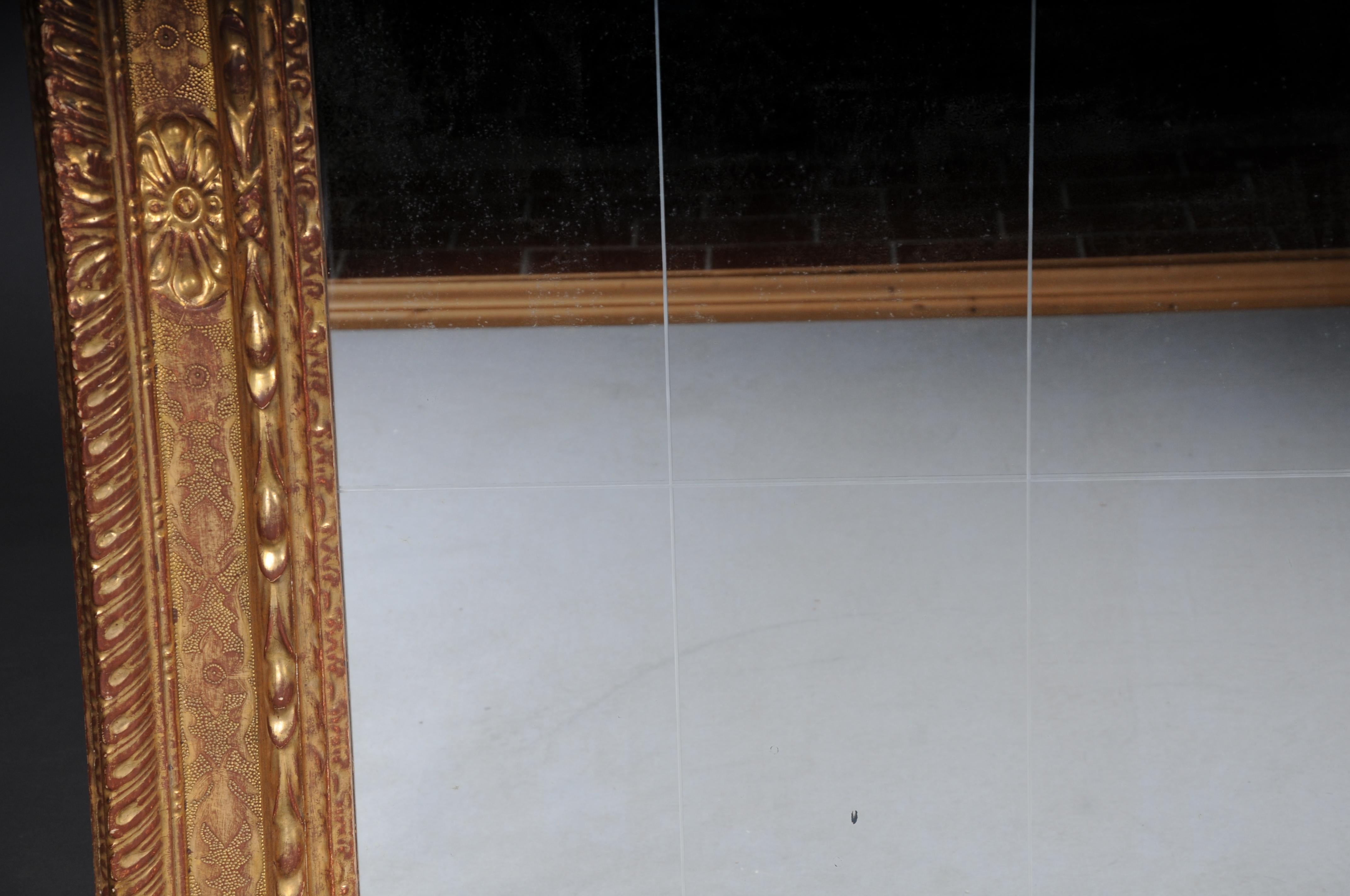 20e siècle Miroir mural antique insolite, cadre doré en vente 9