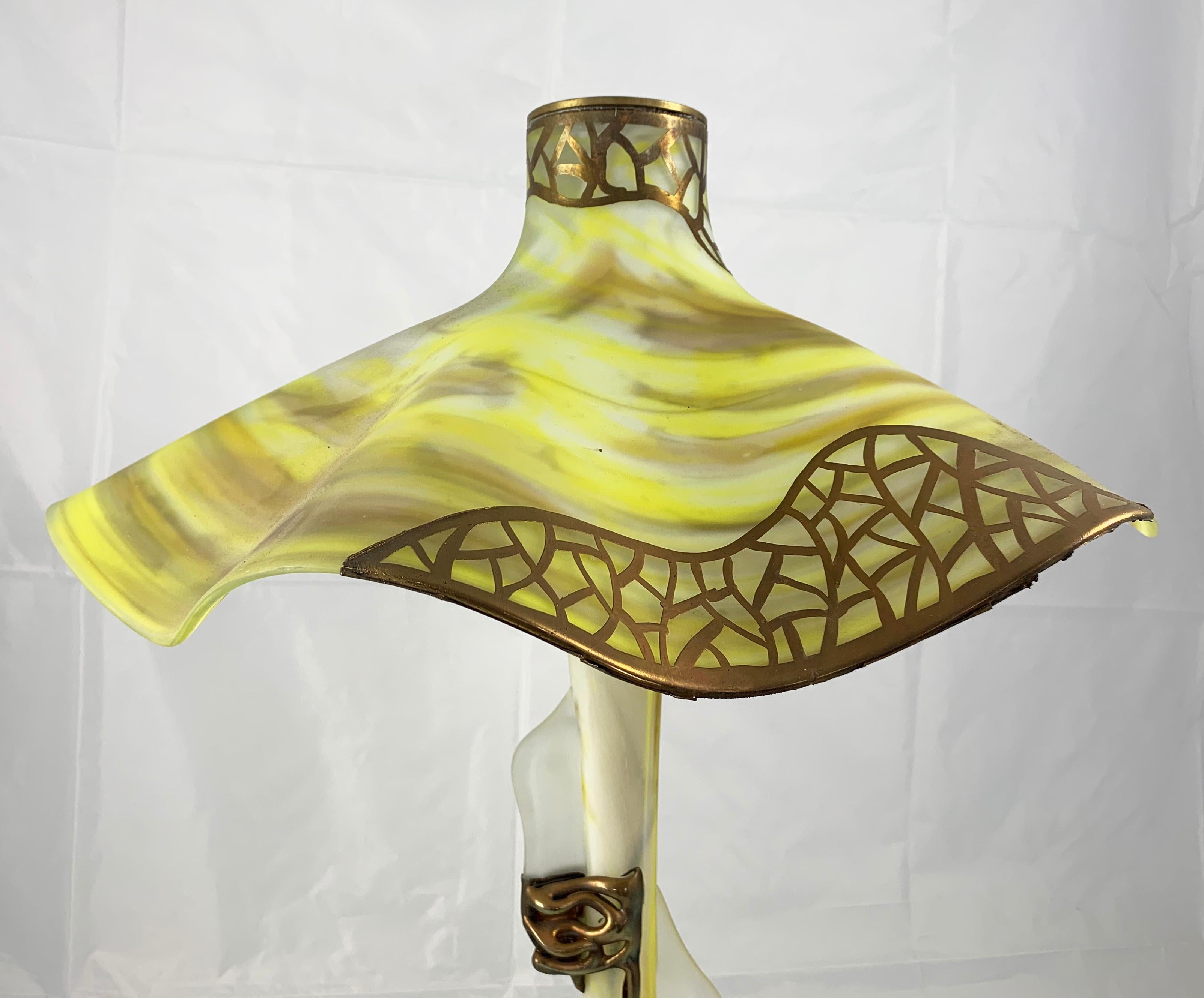 French 20th Century Unusual Art Glass Table Lamp in Art Nouveau Style For Sale