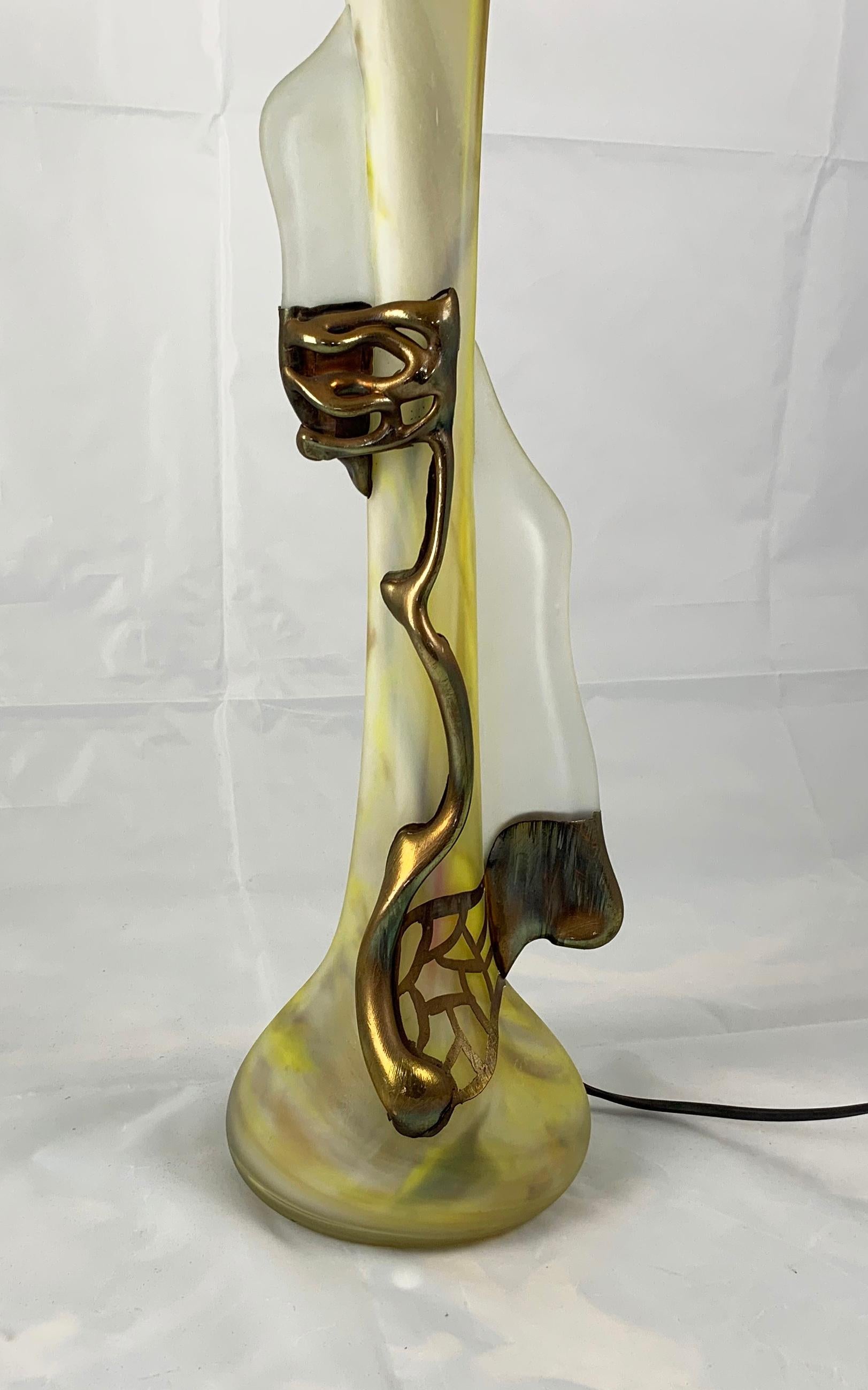20th Century Unusual Art Glass Table Lamp in Art Nouveau Style In Excellent Condition For Sale In London, GB