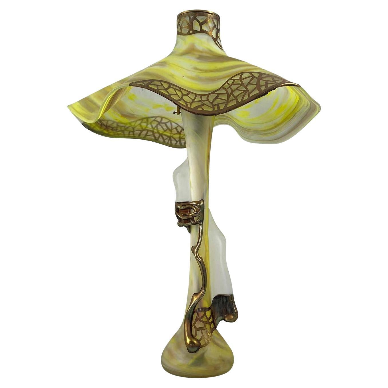 Ungewöhnliche Kunstglas-Tischlampe im Jugendstil des 20. Jahrhunderts