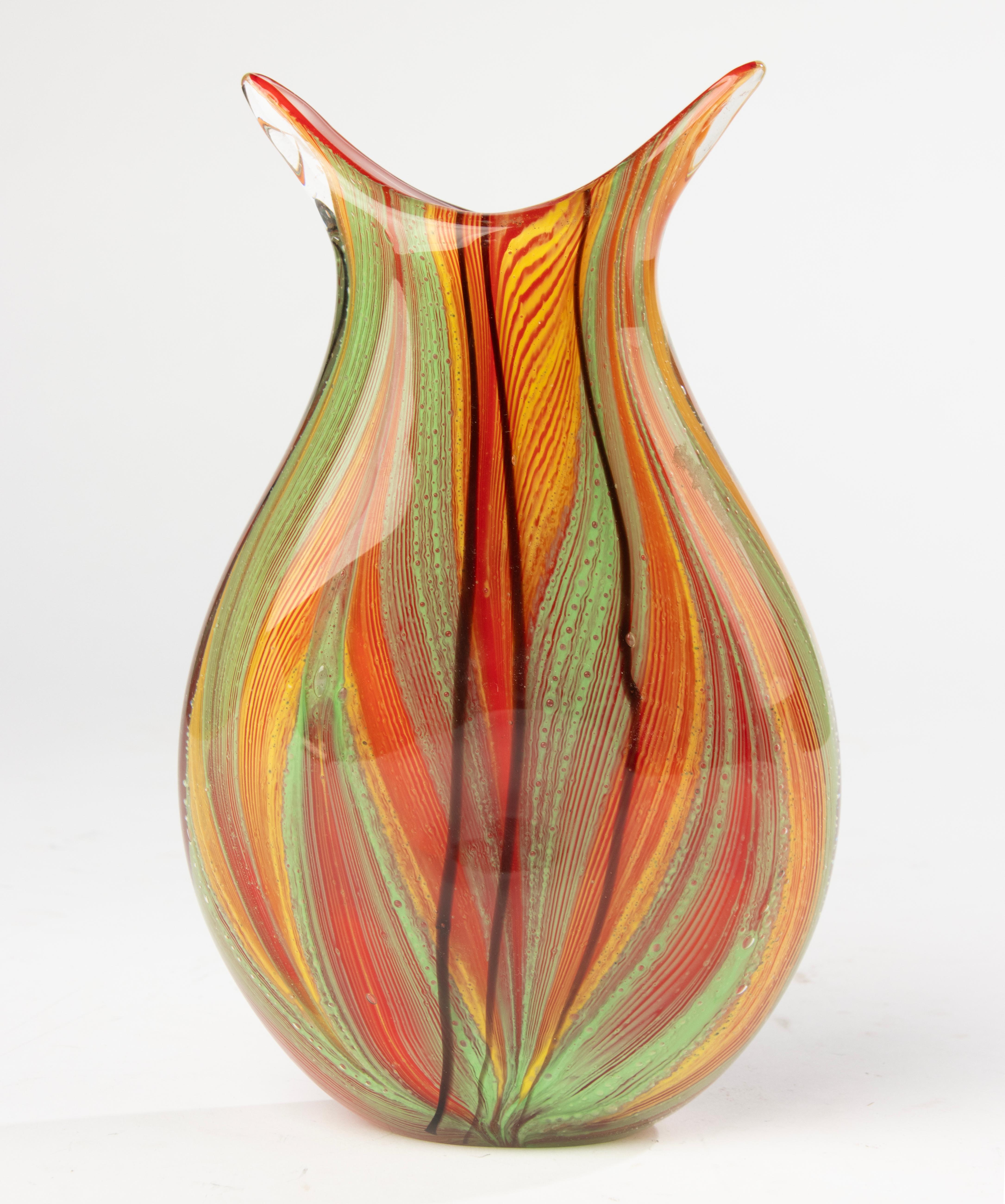 Vaso del XX secolo - Vetro di Murano - Design a strisce multicolore in vendita 3