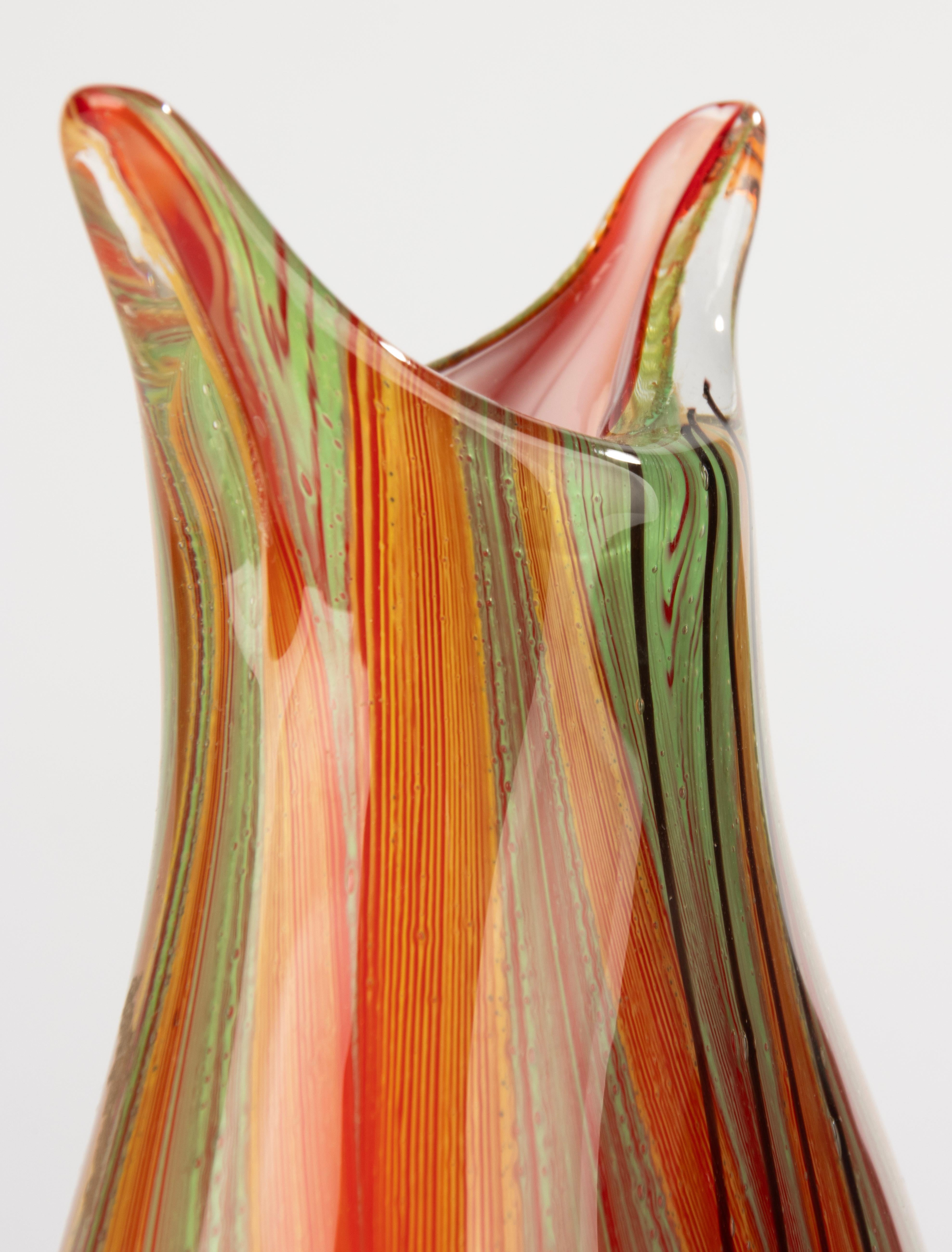 Vaso del XX secolo - Vetro di Murano - Design a strisce multicolore in vendita 5