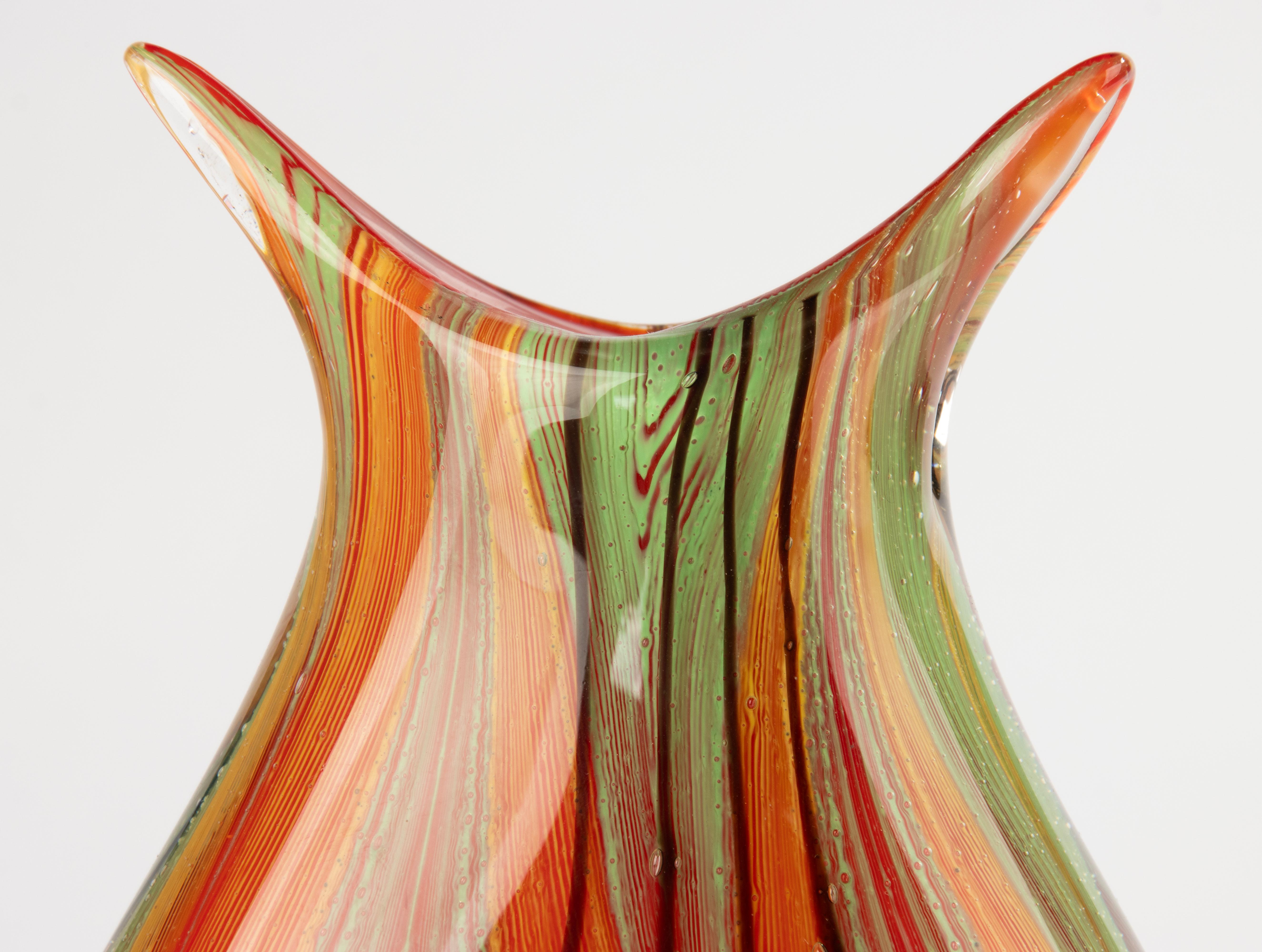 Italiano Vaso del XX secolo - Vetro di Murano - Design a strisce multicolore in vendita
