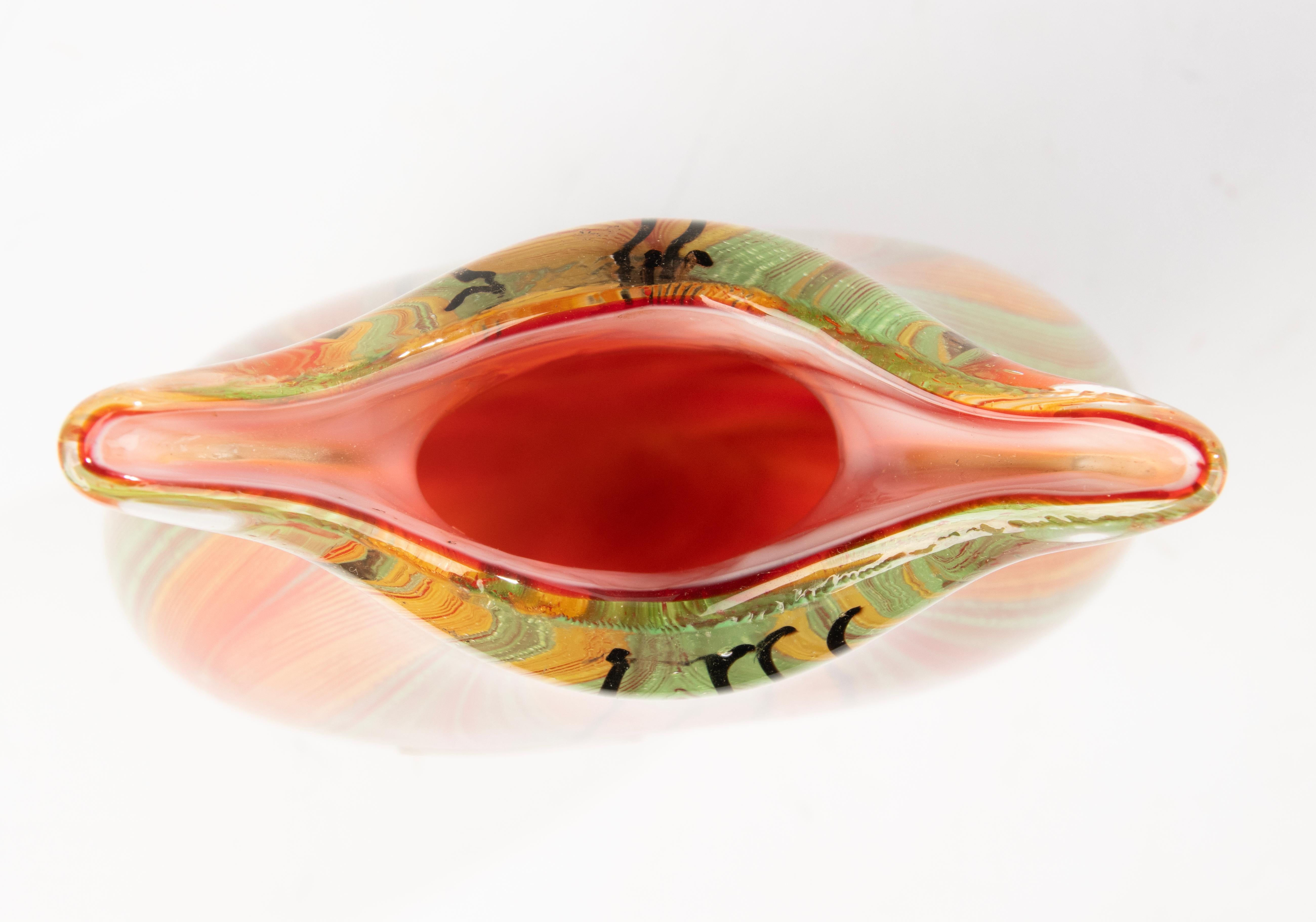 Vaso del XX secolo - Vetro di Murano - Design a strisce multicolore in vendita 2