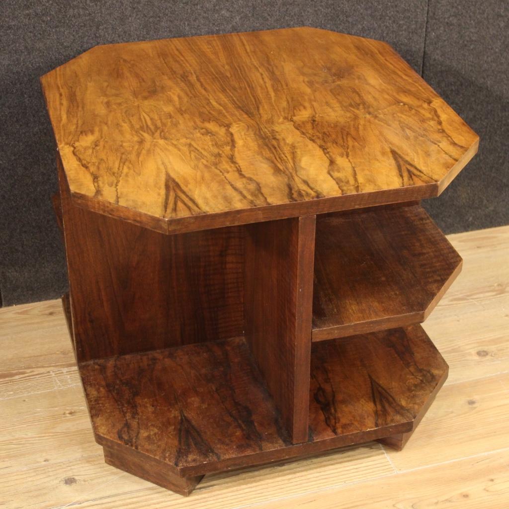 20th Century Veneered Walnut Wood Italian Design Coffee Table, 1960s In Good Condition For Sale In Vicoforte, Piedmont