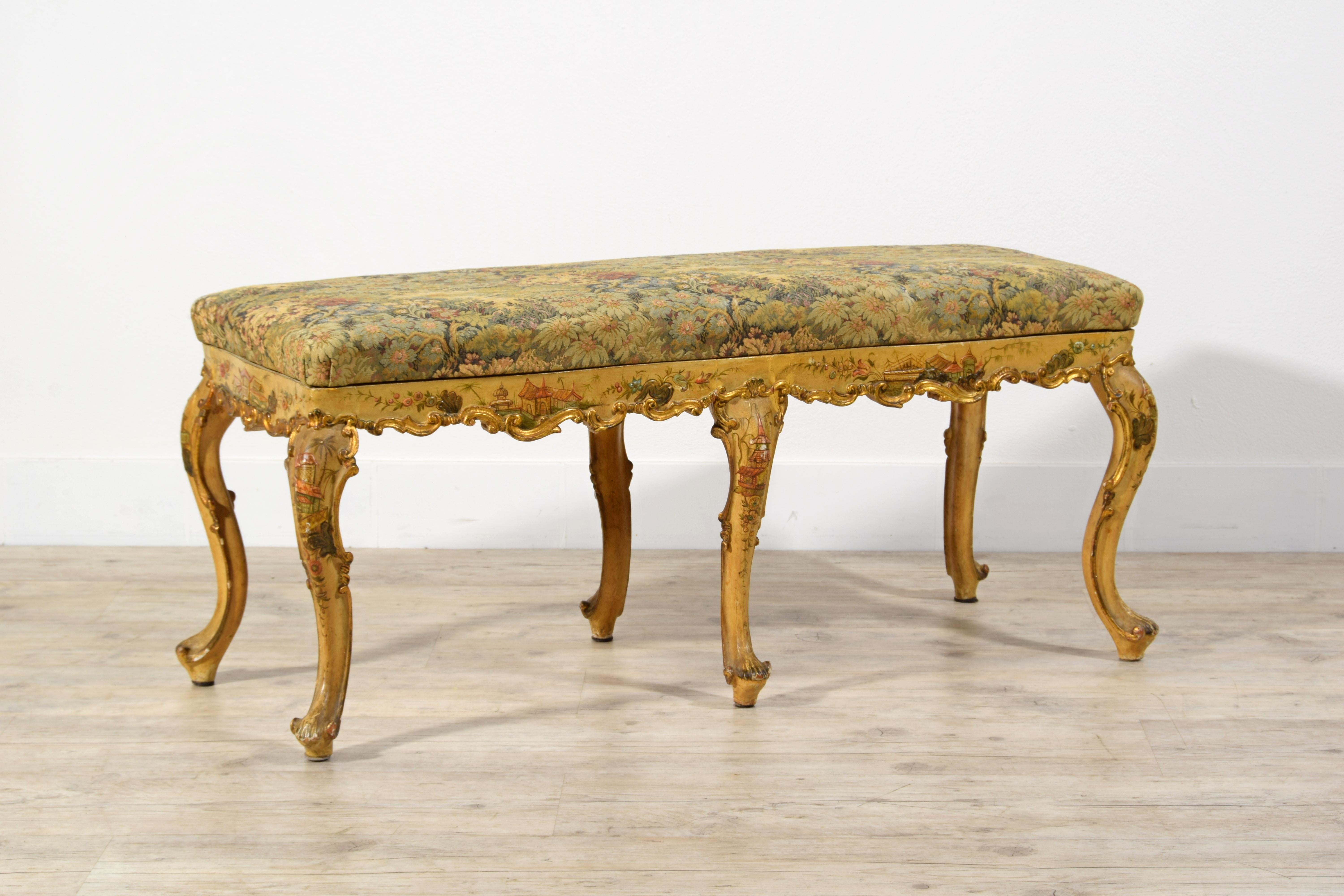 20th Century, Venetian Baroque Stile Carved and Laquered Giltwood Bench For Sale 12