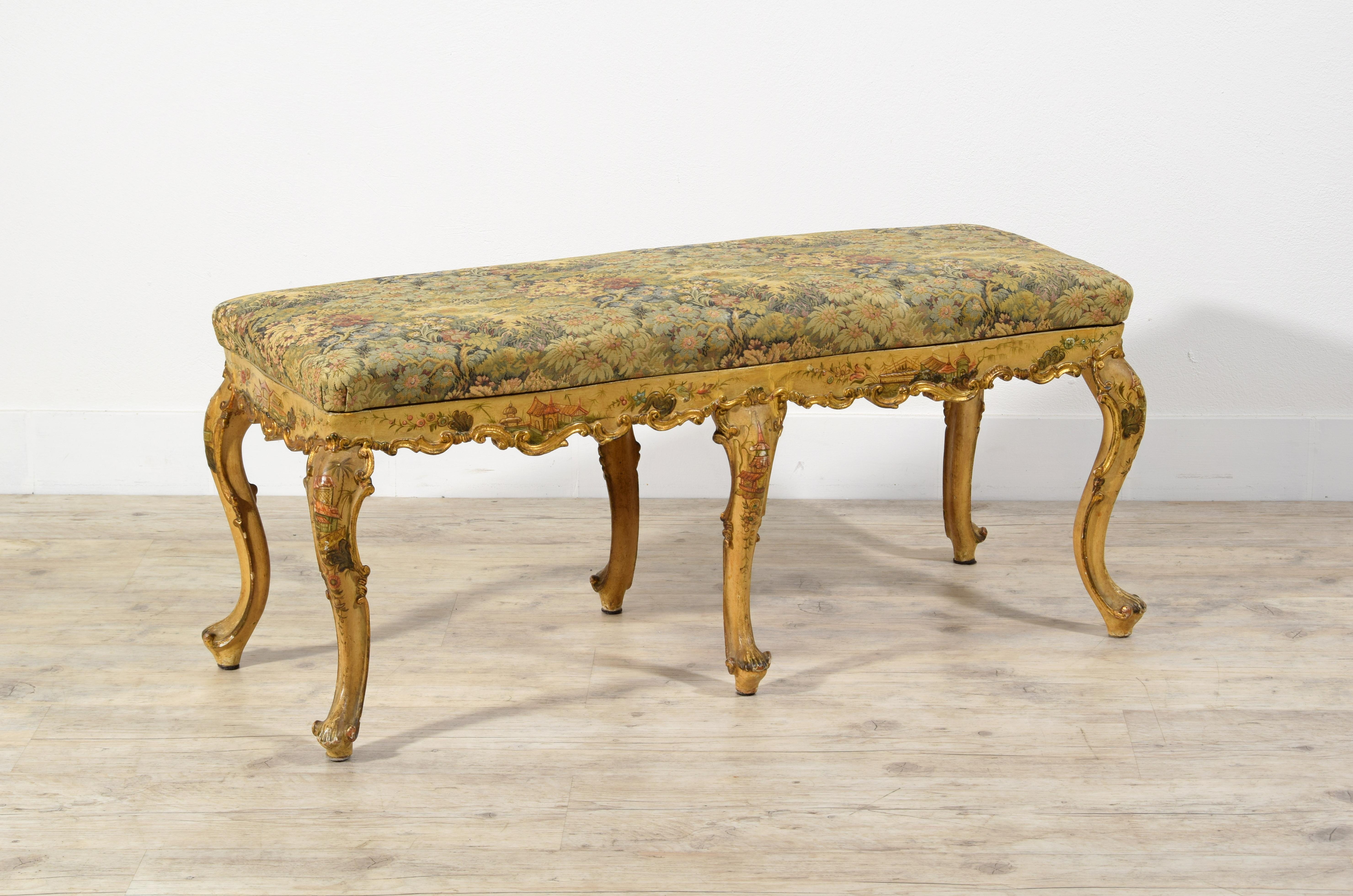 20th Century, Venetian Baroque Stile Carved and Laquered Giltwood Bench For Sale 3