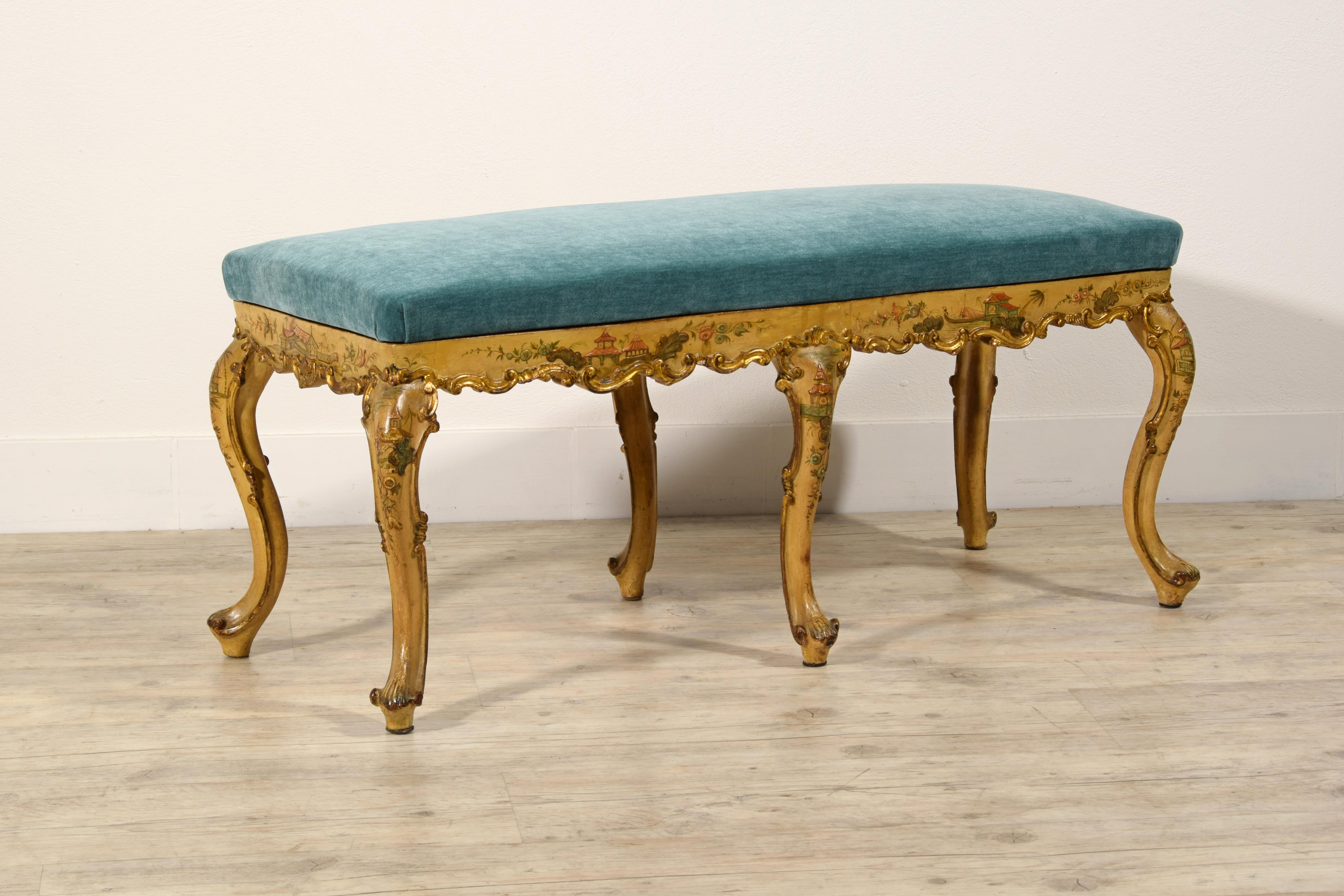 Lacquered 20th Century, Venetian Baroque Stile Carved and Laquered Giltwood Bench For Sale