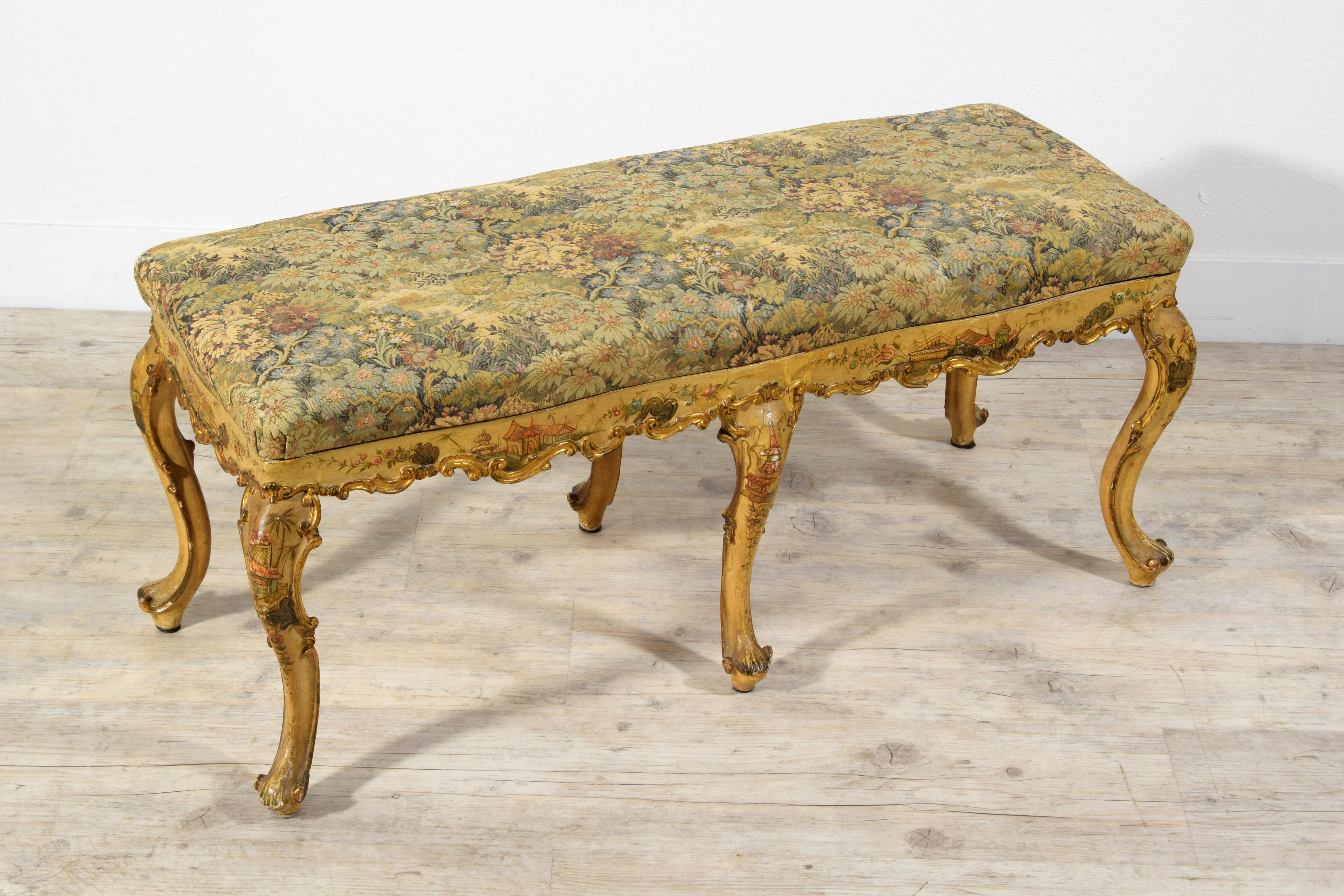 20th Century, Venetian Baroque Stile Carved and Laquered Giltwood Bench For Sale 4
