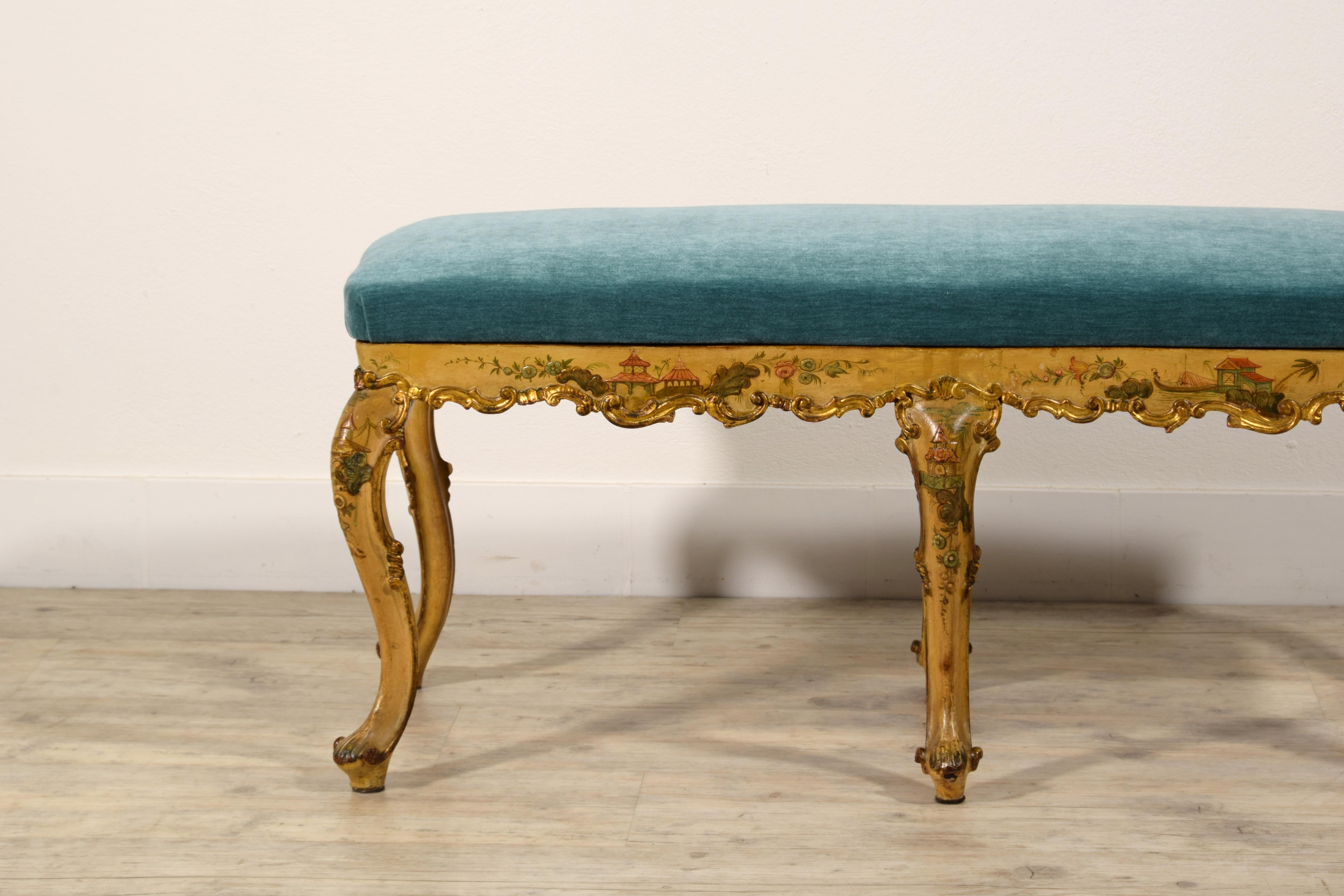 Wood 20th Century, Venetian Baroque Stile Carved and Laquered Giltwood Bench For Sale