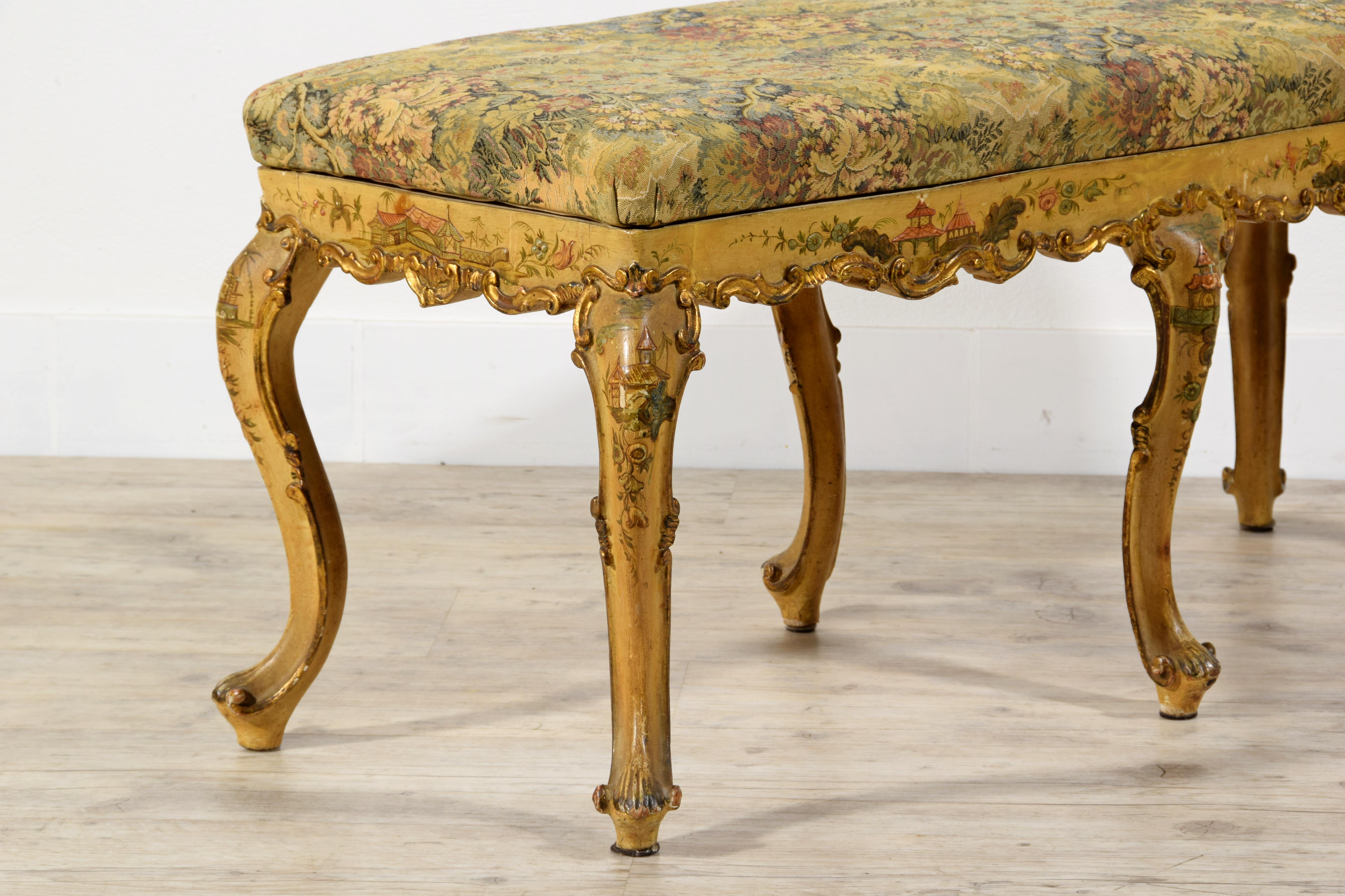 20th Century, Venetian Baroque Stile Carved and Laquered Giltwood Bench For Sale 5