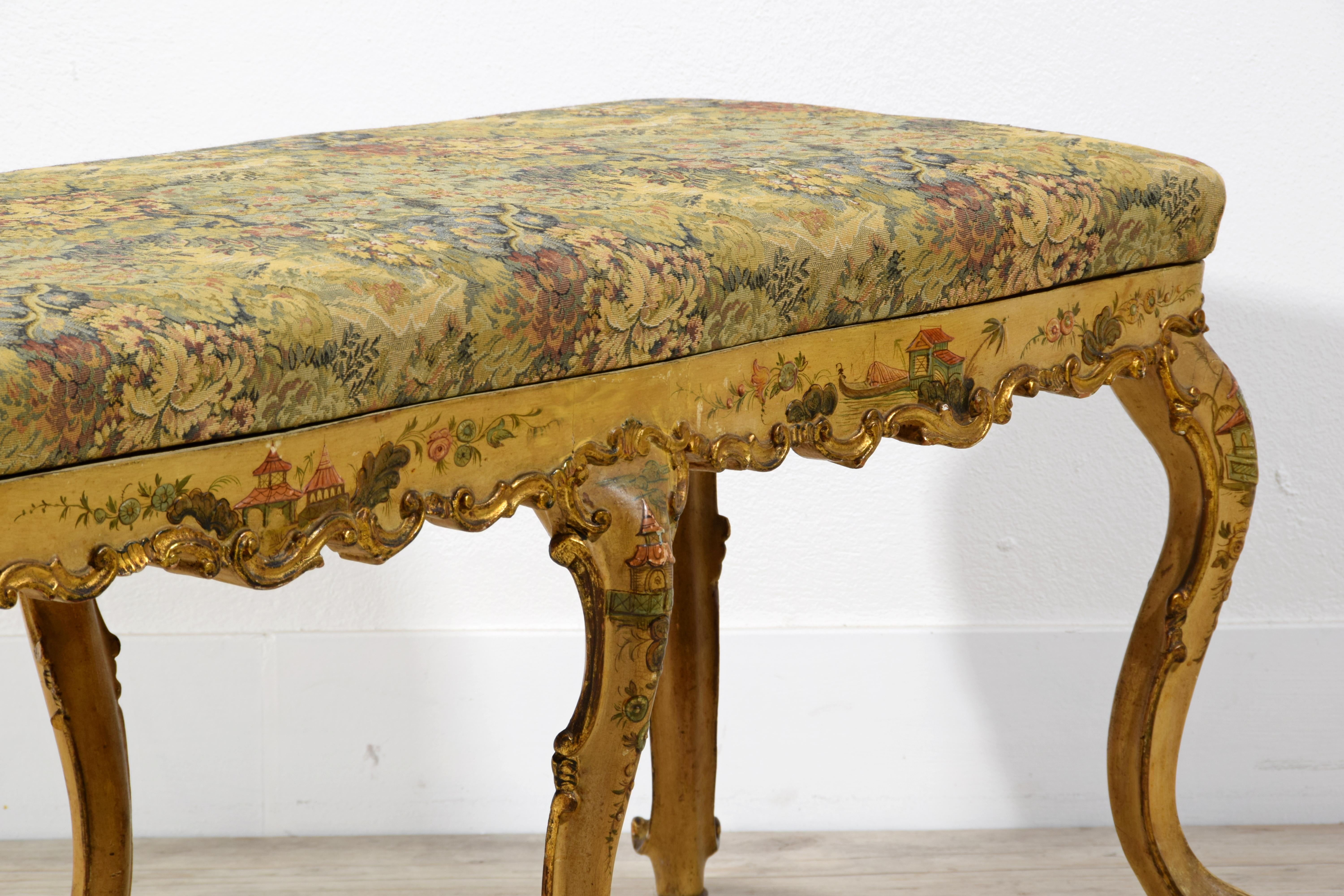 20th Century, Venetian Baroque Stile Carved and Laquered Giltwood Bench For Sale 6