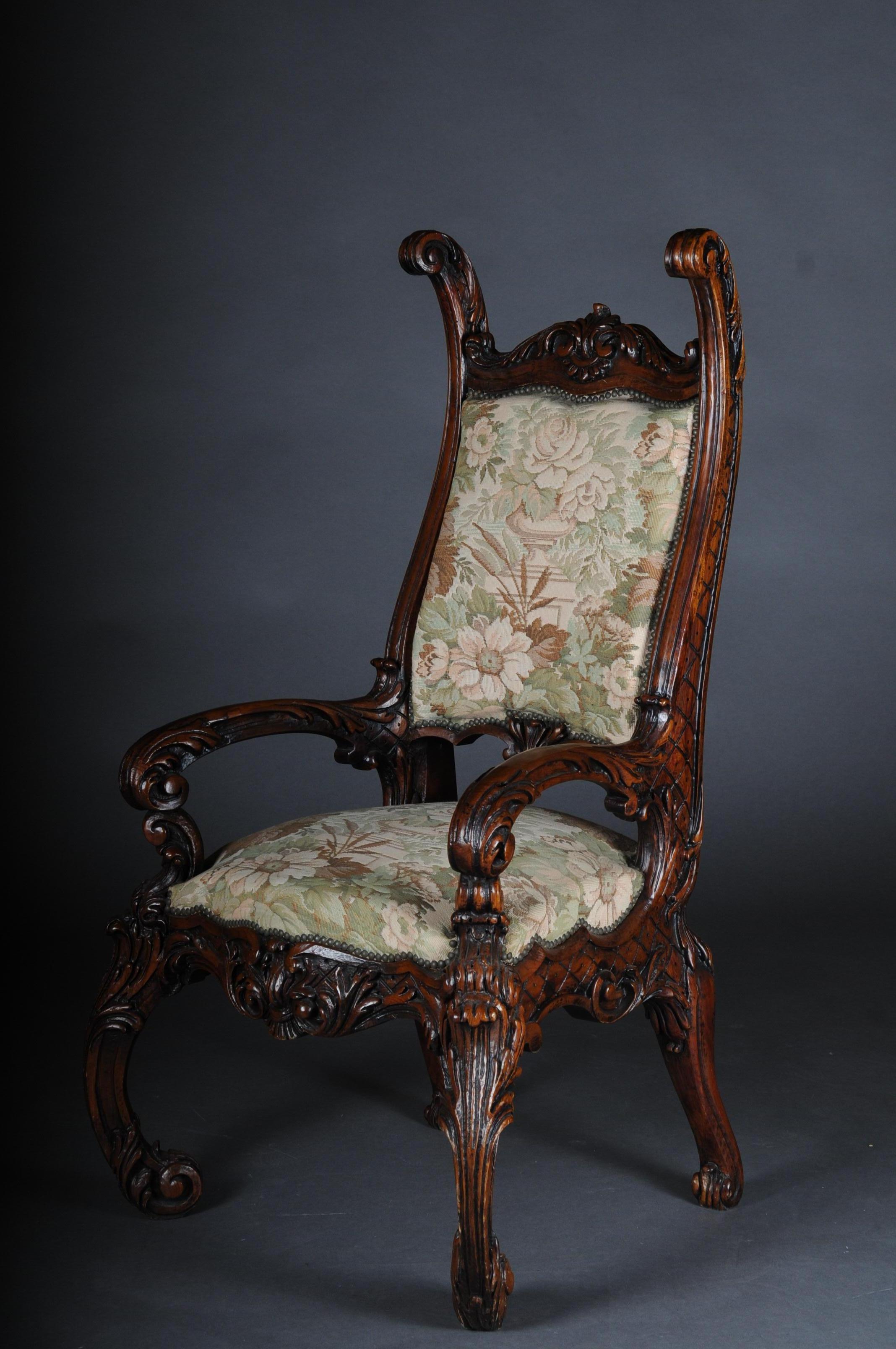 20th Century Venetian Rococo Throne Armchair / Chair Walnut In Good Condition For Sale In Berlin, DE