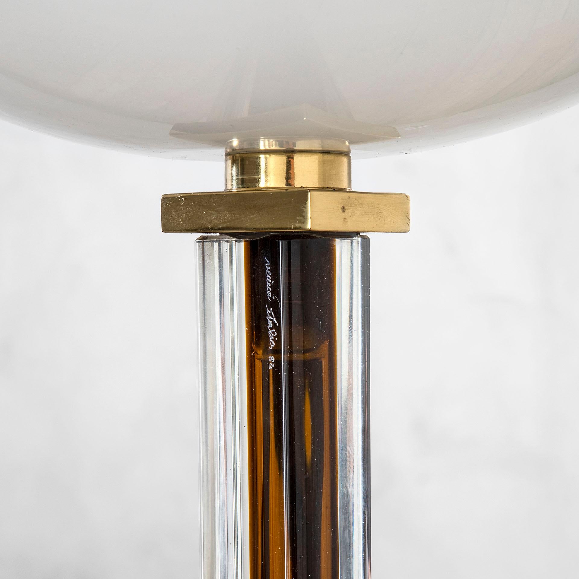 20. Jahrhundert Venini Stehlampe Mod. Tolboi aus Muranoglas und Metall, 80er-Jahre (Ende des 20. Jahrhunderts) im Angebot